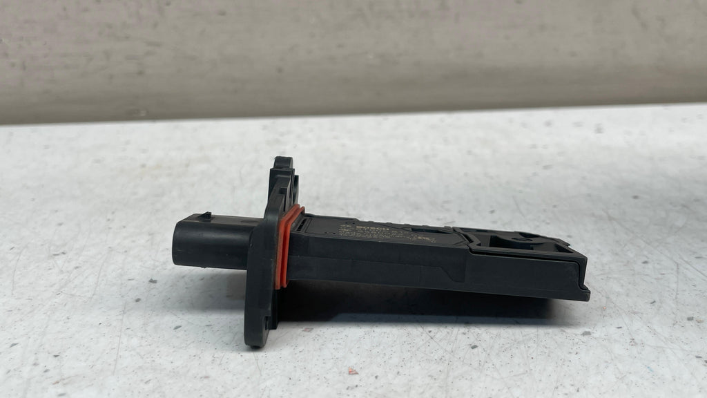 858002202  BMW SERIES 1  HOT  FILM  MASS AIR FLOW SENSOR