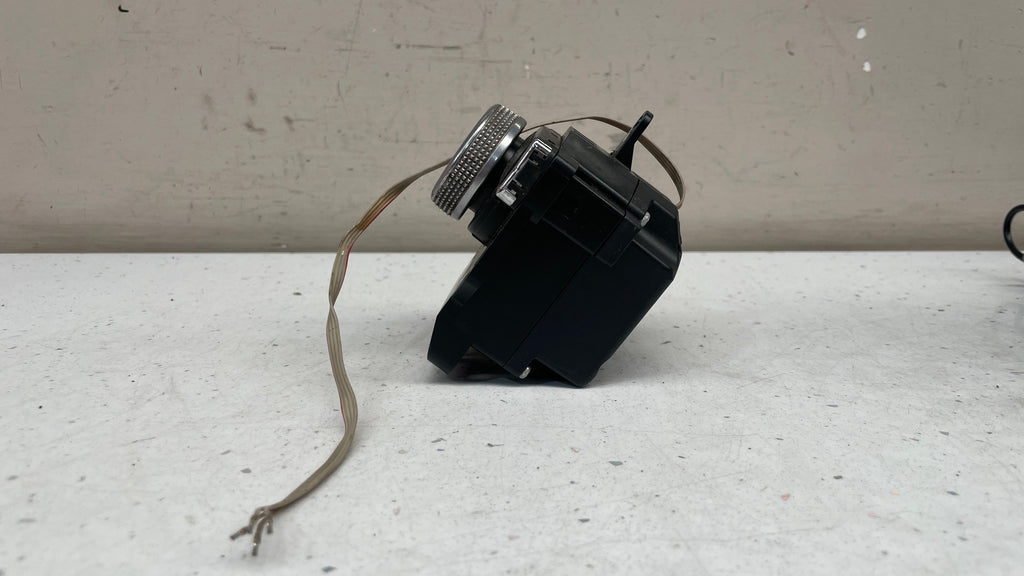 A2048707458 MERCEDES W204 MULTIMEDIA CONTROL SWITCH