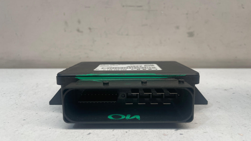8K0907801H  AUDI A4 ELECTRONIC PARKING CONTROL MODULE