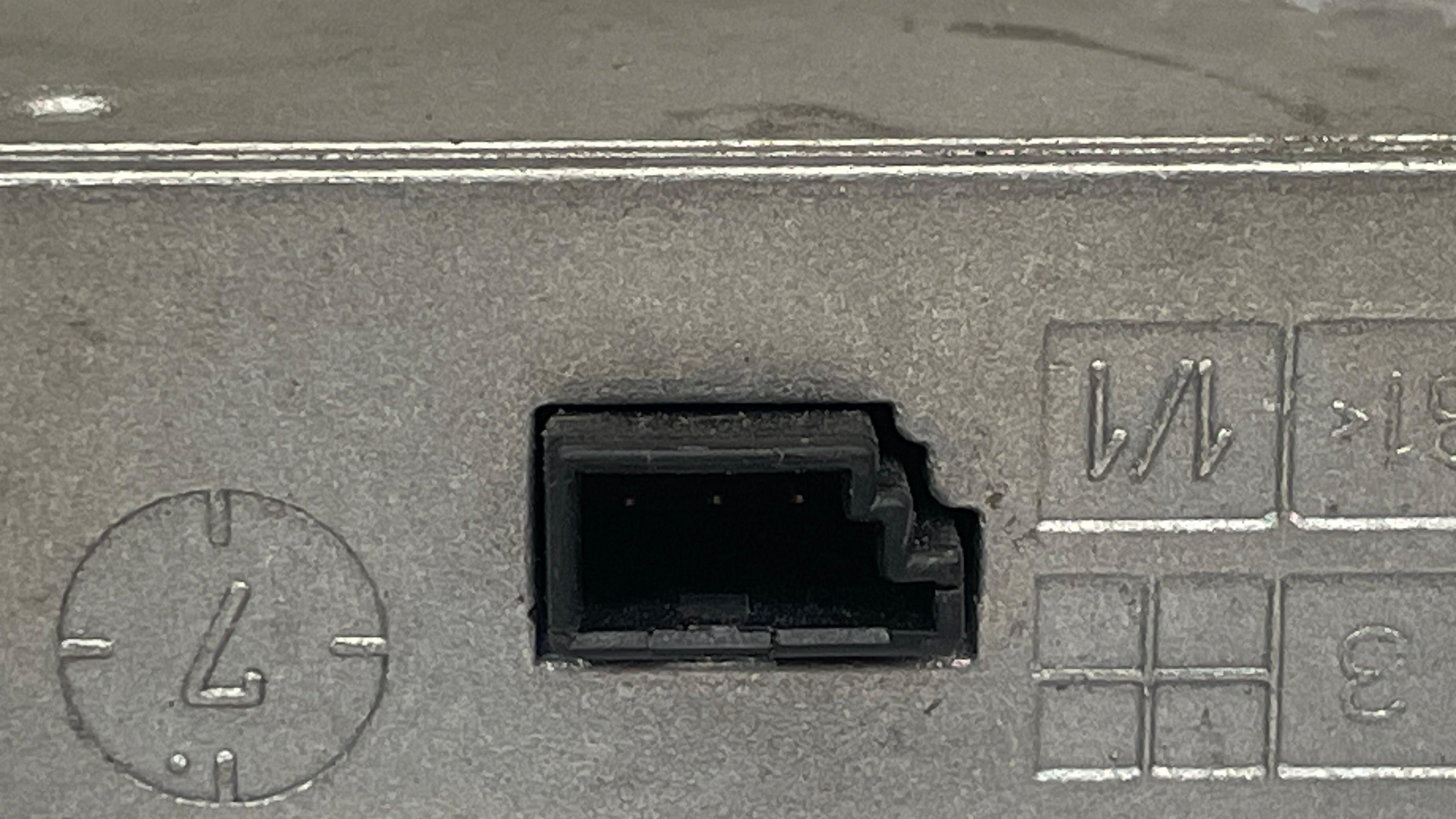 8E0035456C AUDI A6 ANTENNA AMPLIFIER CONTROL