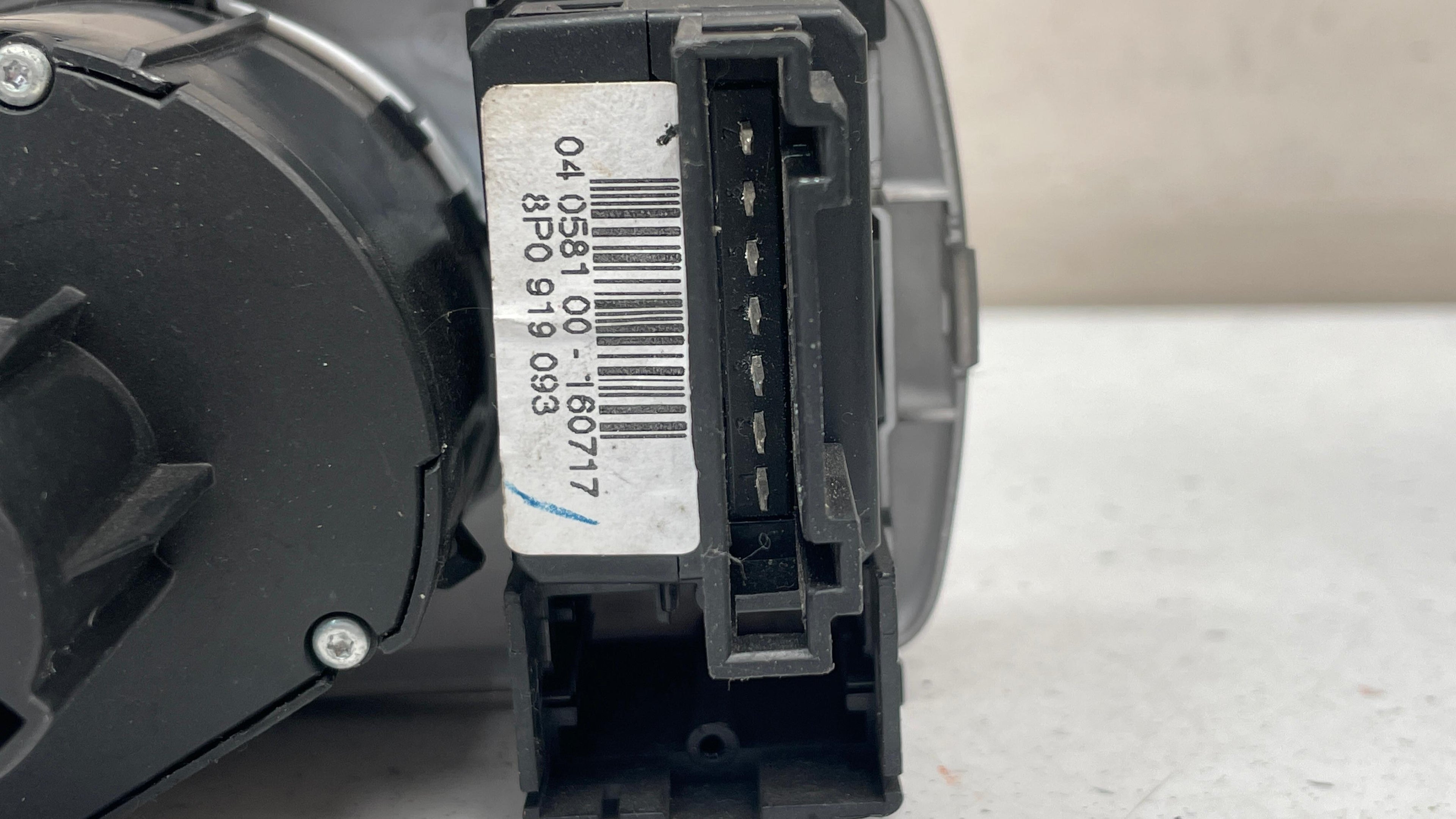 8X2941531AN AUDI Q3 HEADLIGHT CONTROL SWITCH