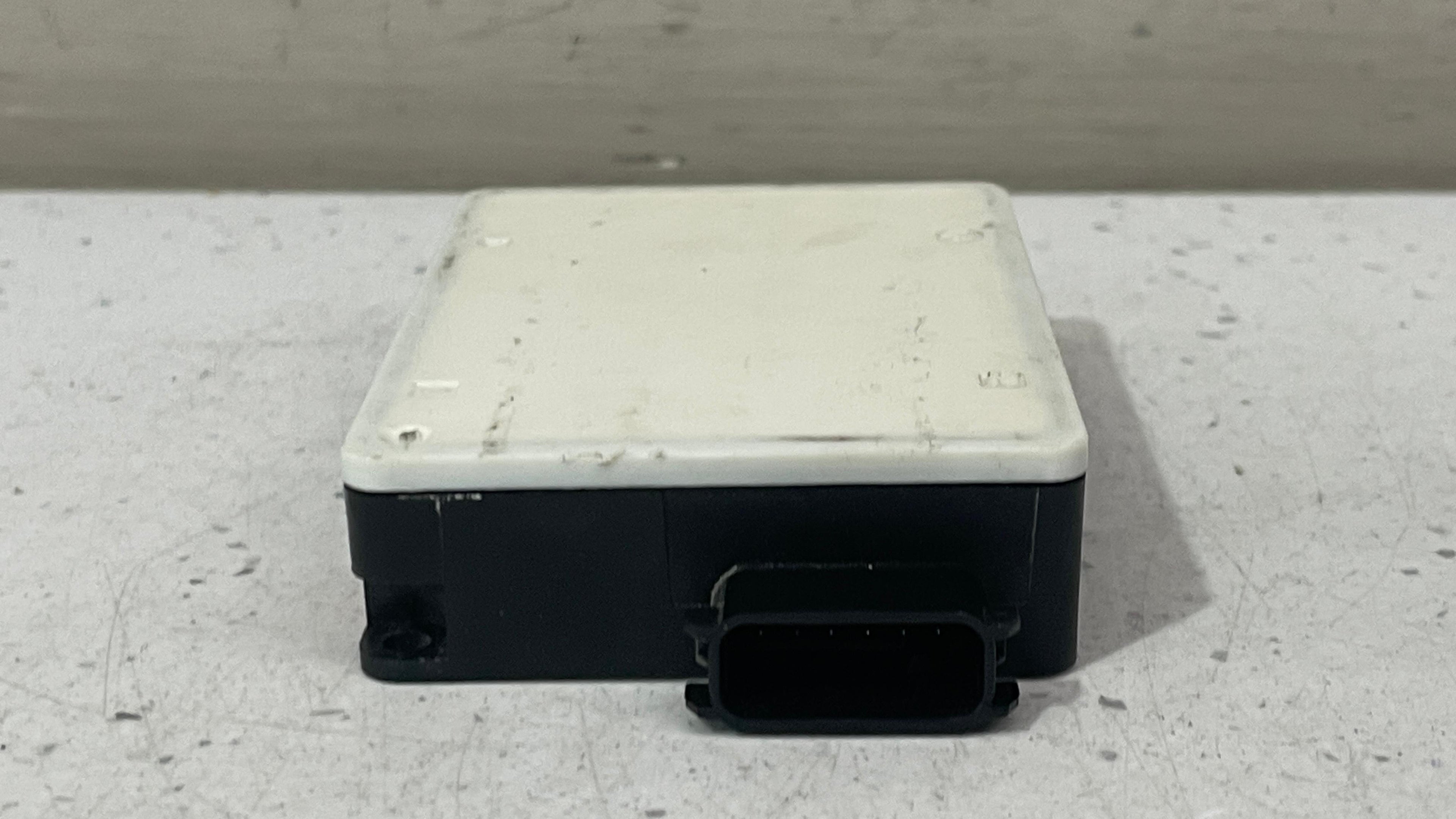 A0009059906 MERCEDES GLE BLIND SPOT RADAR SENSOR