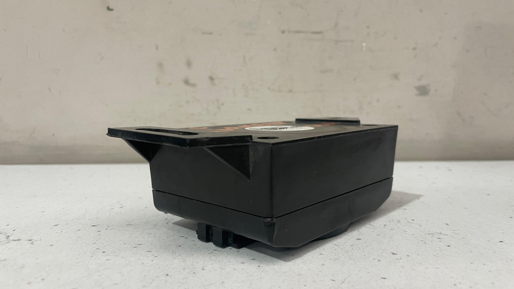 7PP035709A PORSCHE PANAMERA PARKING ASSIST LOUD SPEAKER