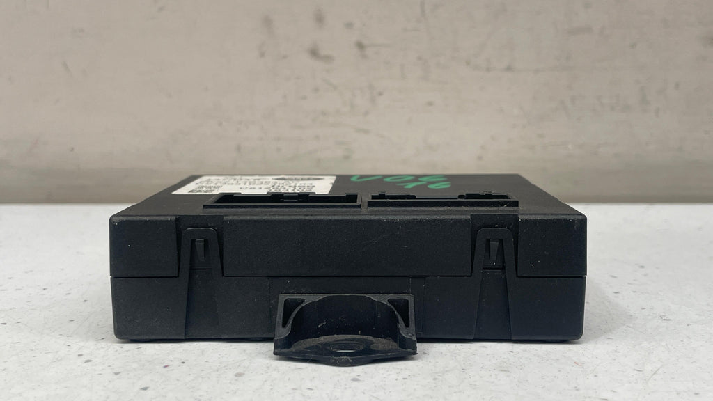 FK52-14B484-AC LAND ROVER VOGUE TAILGATE CONTROL MODULE UNIT