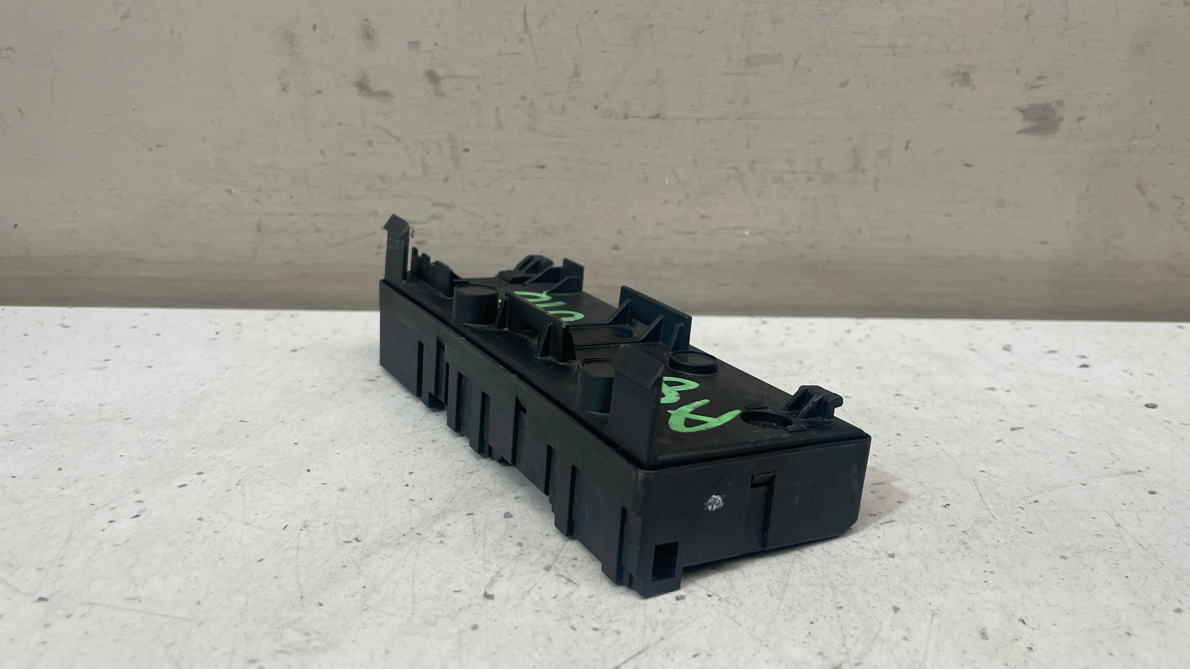 4H0959107AC AUDI A8 TRUNK DECK LID COMPUTER CONTROL