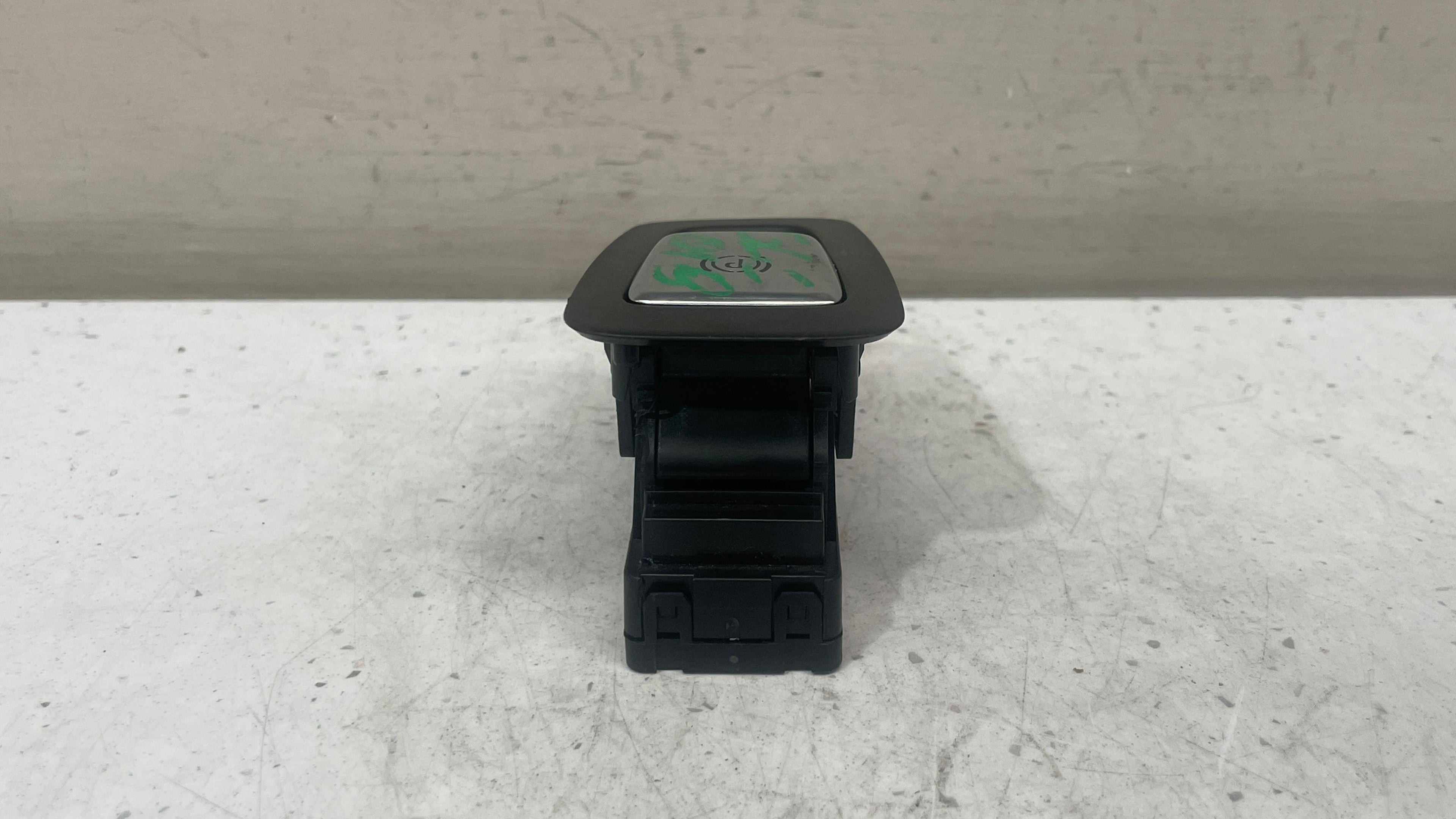 A2059051516 MERCEDES GLC PARKING BRAKE BUTTON SWITCH