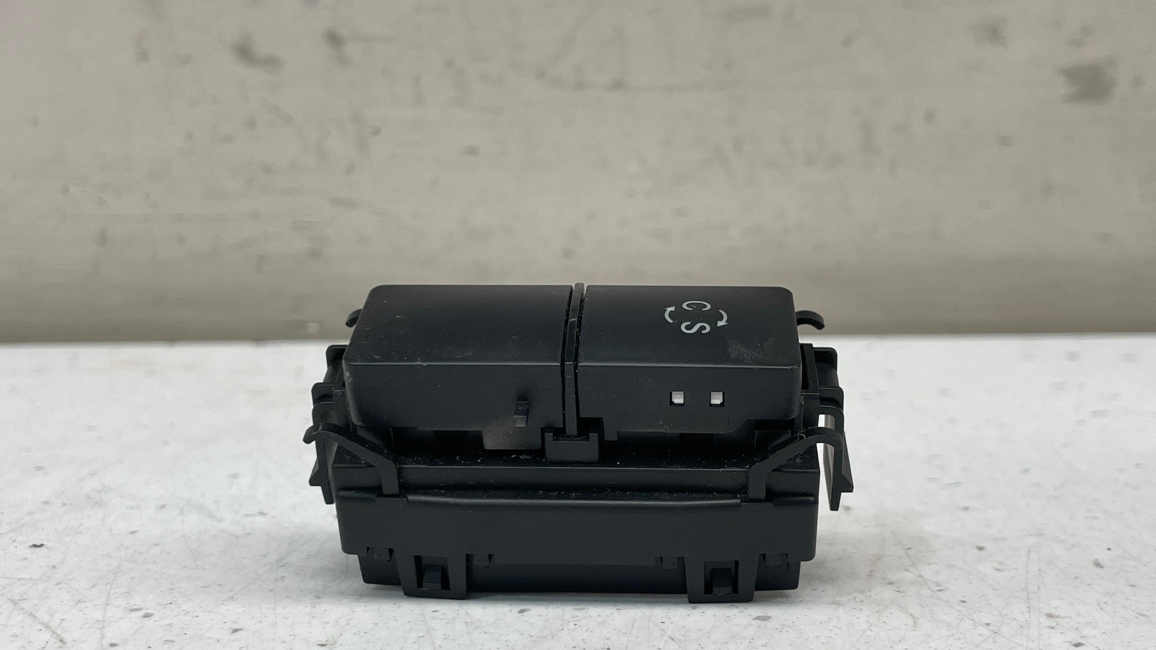 A2128206310 MERCEDES W212 COMFORT SPORT CONTROL SWITCH BUTTON