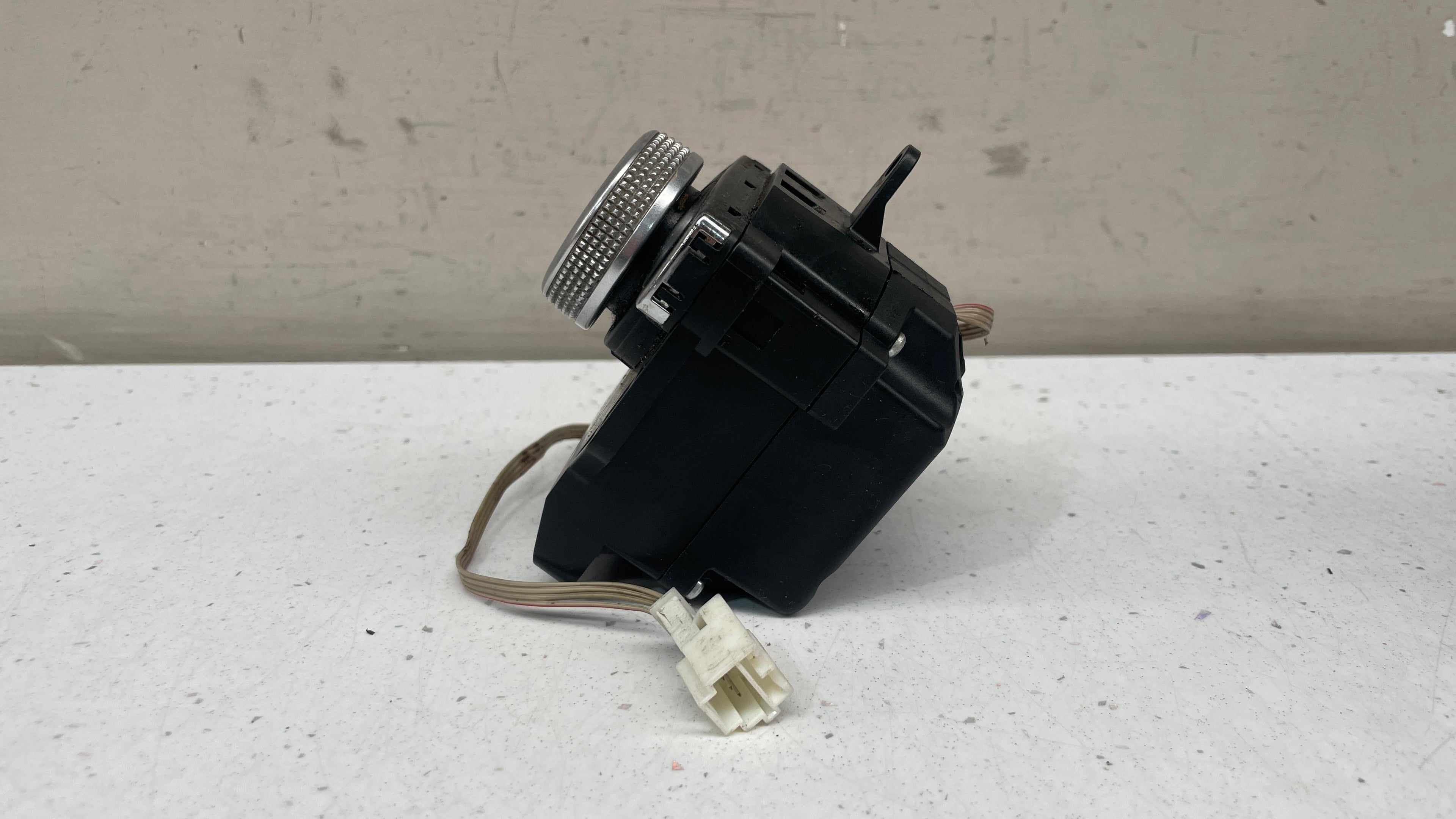 A2128701351 MERCEDES W212 MULTIFUNCTION CONTROL SWITCH