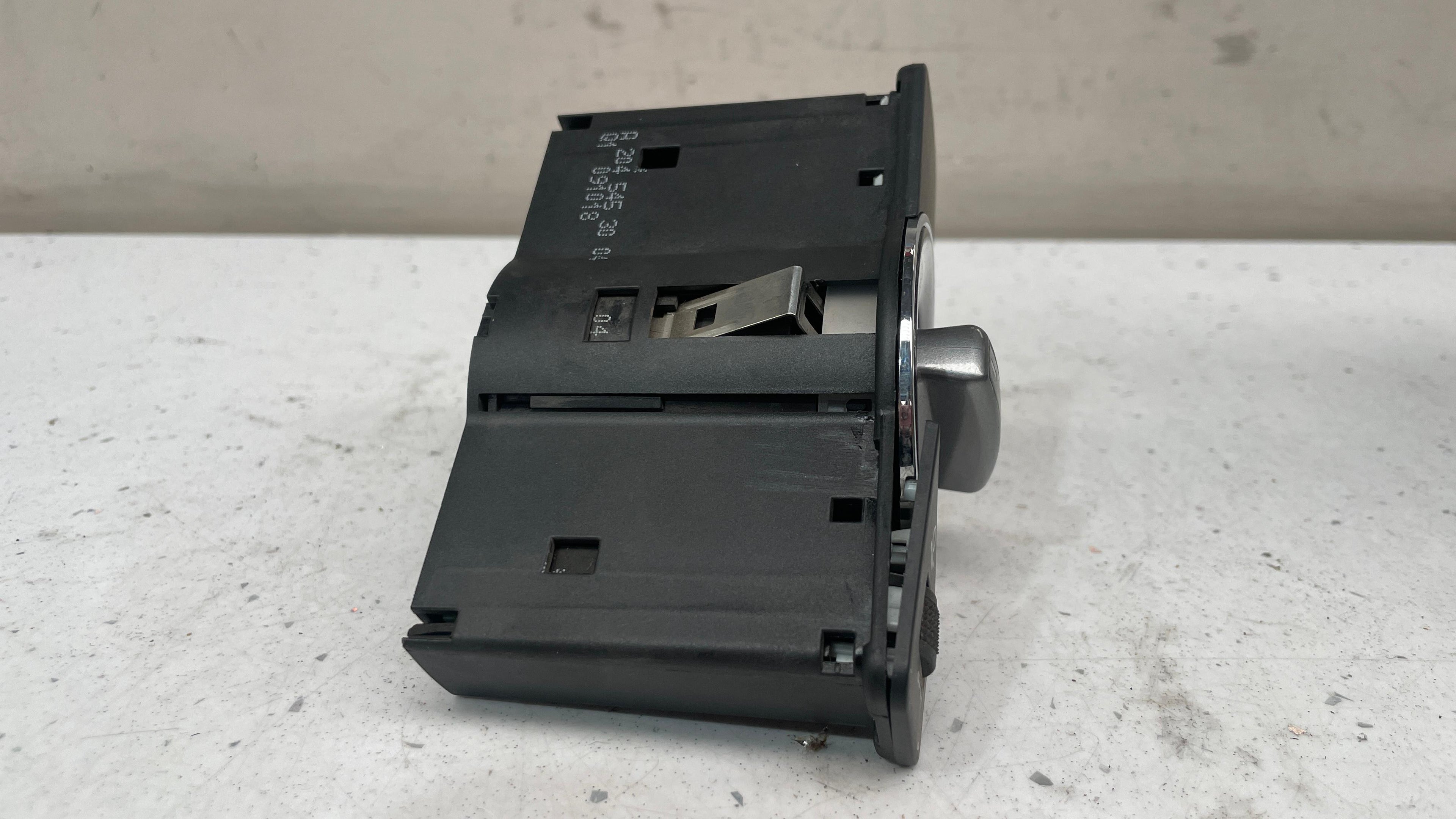 A2045453004 MERCEDES W204 HEADLIGHT SWITCH CONTROL PANEL