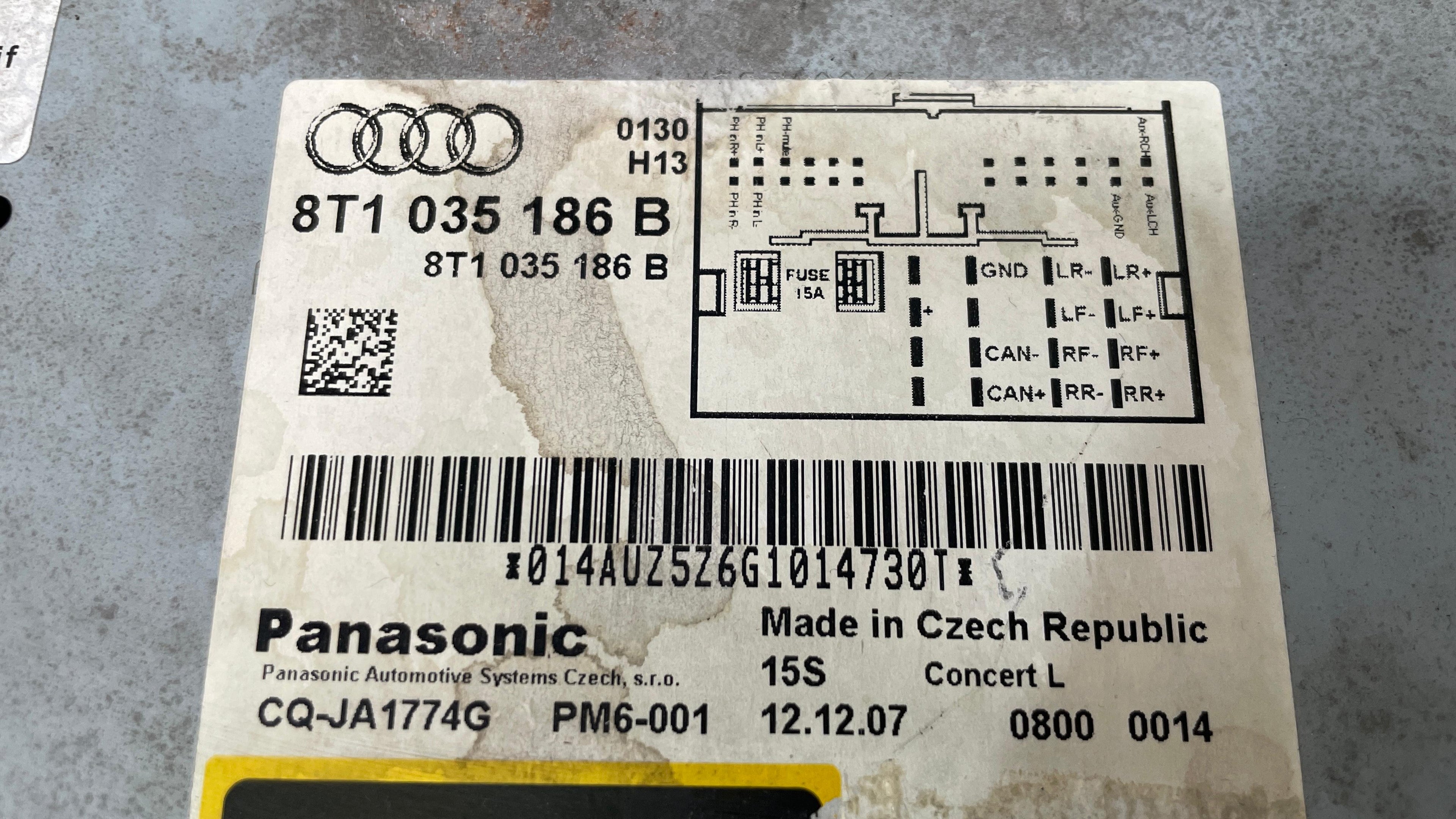 8T1035186B AUDI A4 CD RADIO AUDIO SYSTEM