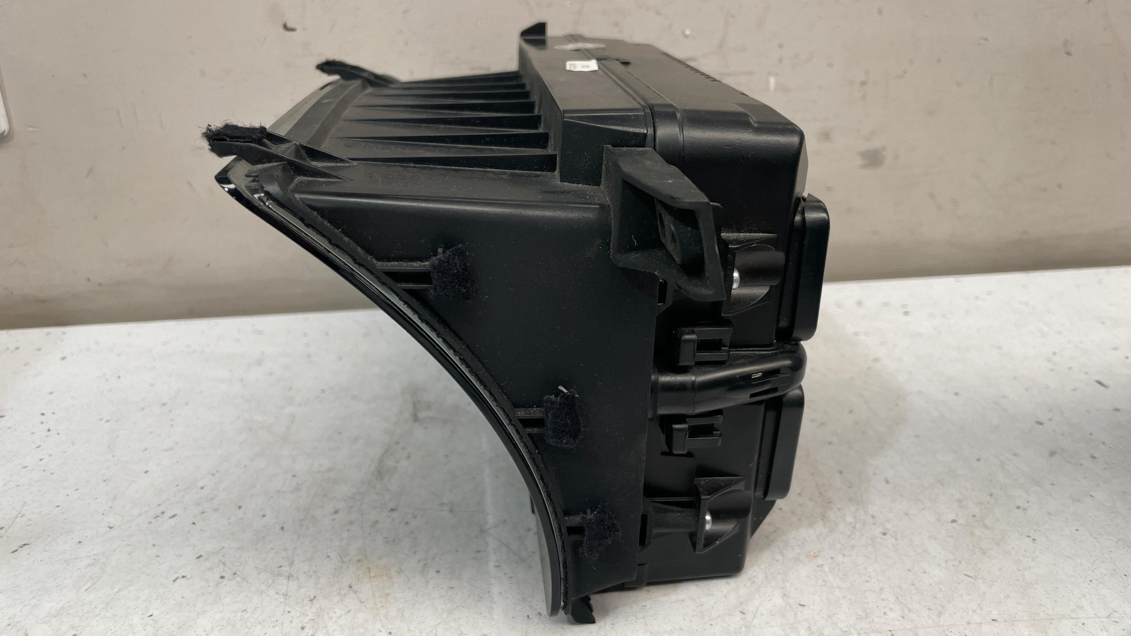 A2219003504 MERCEDES W221 DISPLAY SCREEN MONITOR INFORMATION
