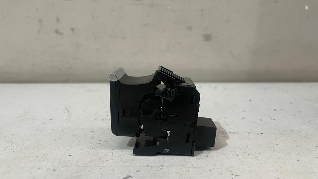 8W2927225D AUDI A4 HANDBRAKE SWITCH BUTTON