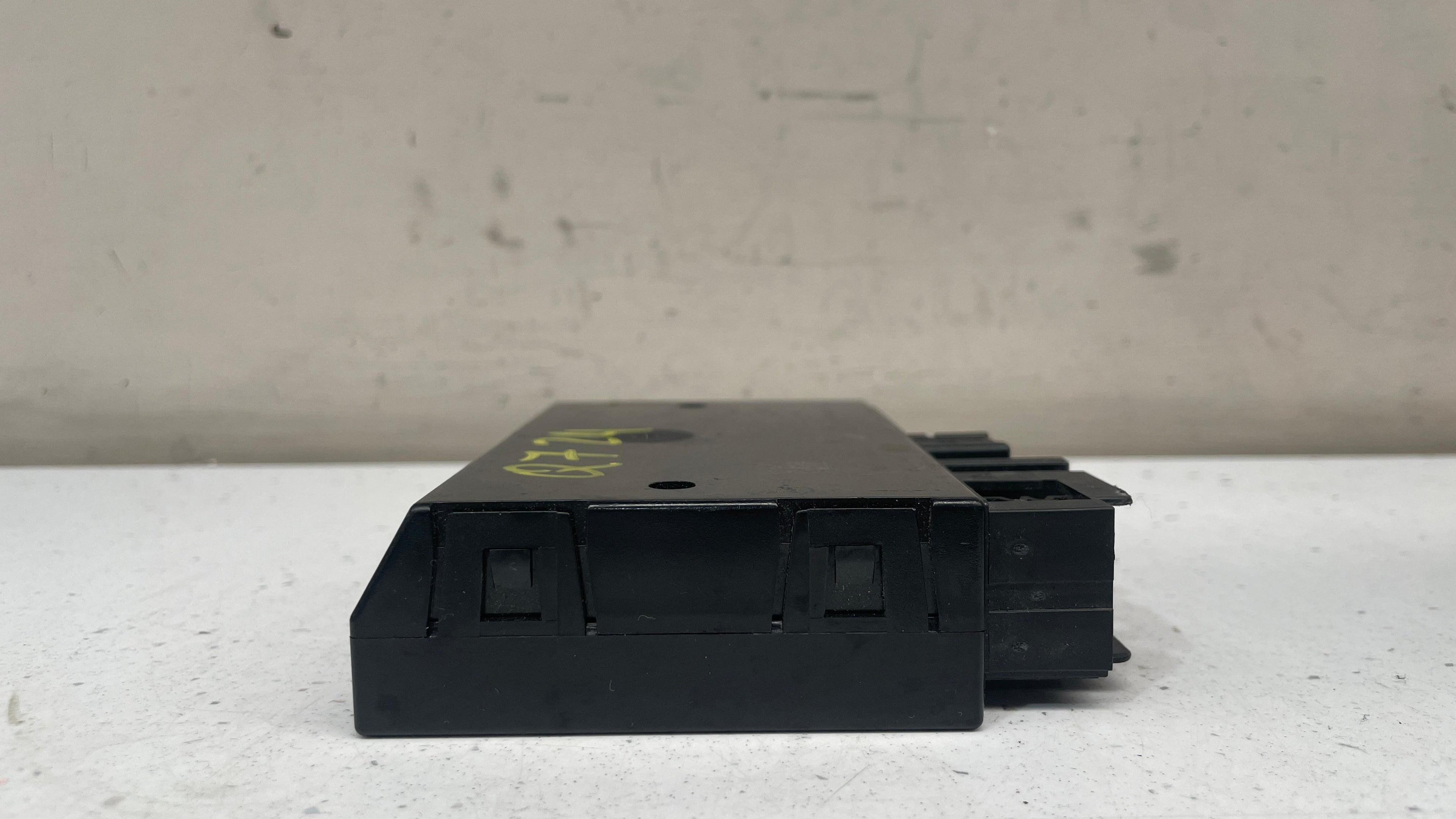 4M0907383F AUDI Q7 TRAILER DETECTION CONTROL UNIT