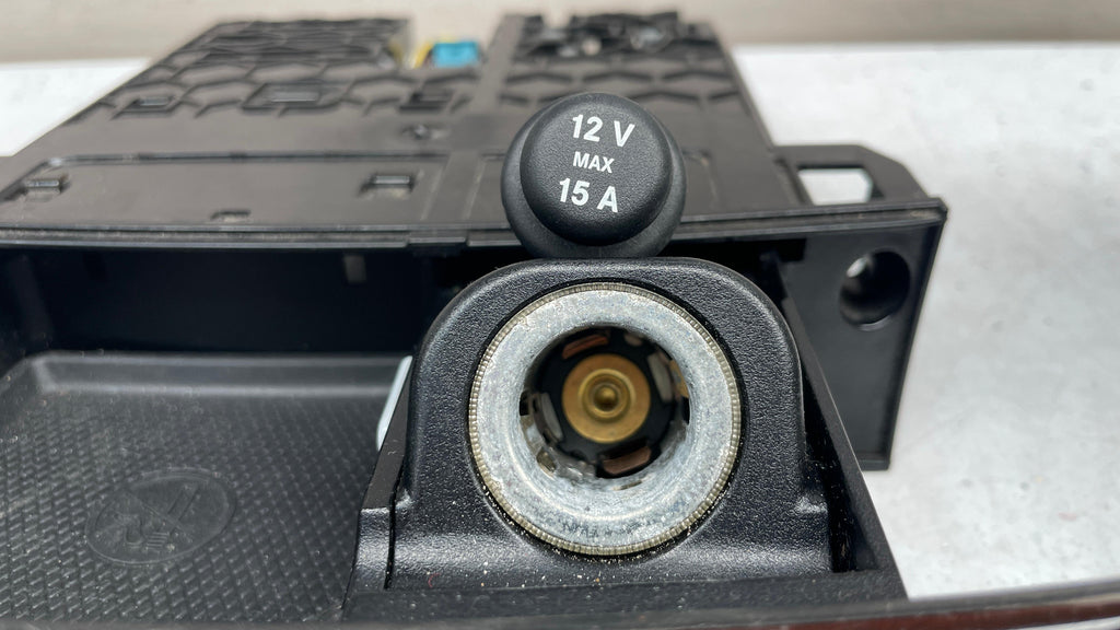 A1648100030  MERCEDES W164 CENTER CONSOLE SWITCH