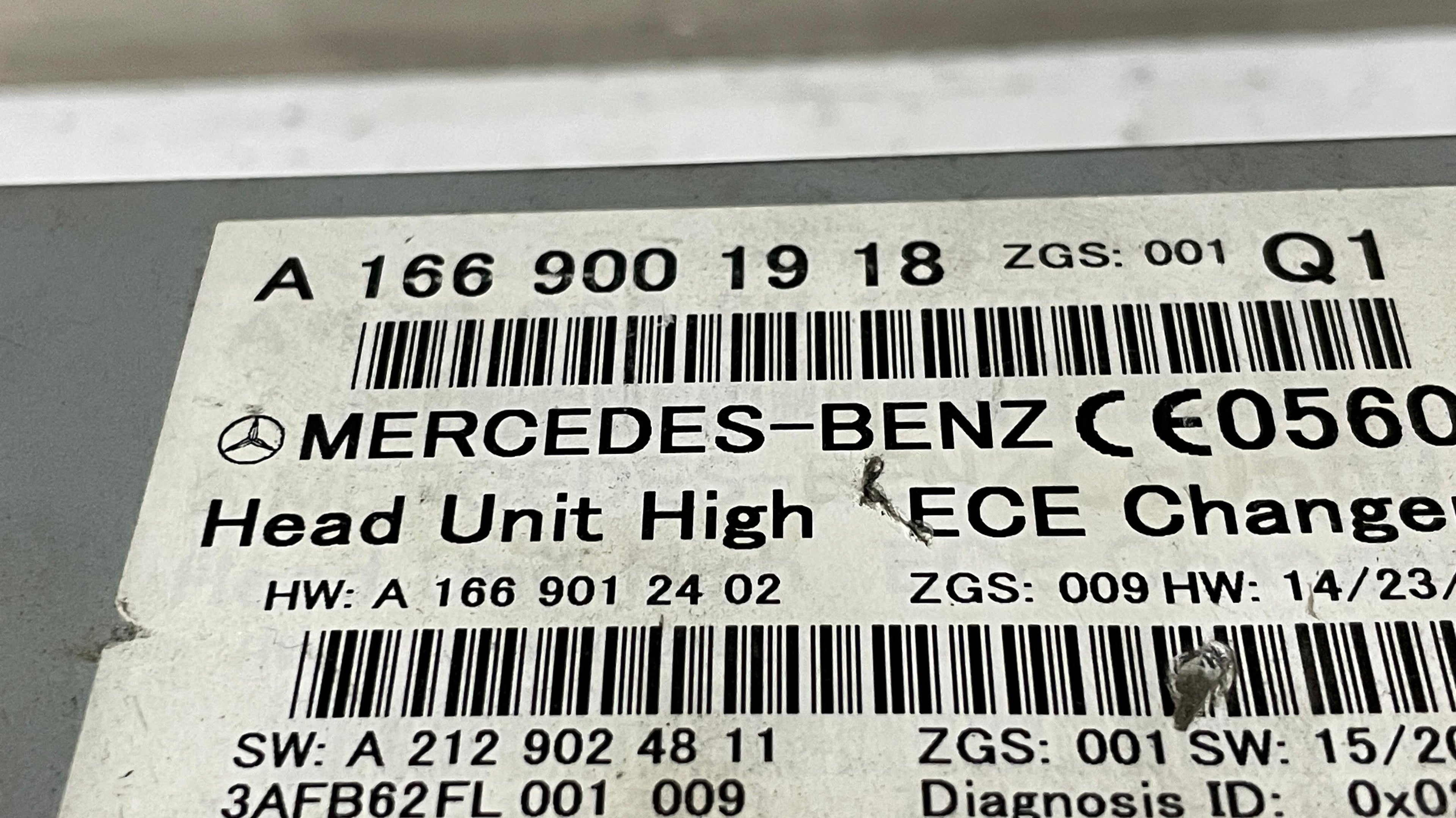 A1669001918 MERCEDES W166 RADIO NAVIGATION CONTROL PANEL