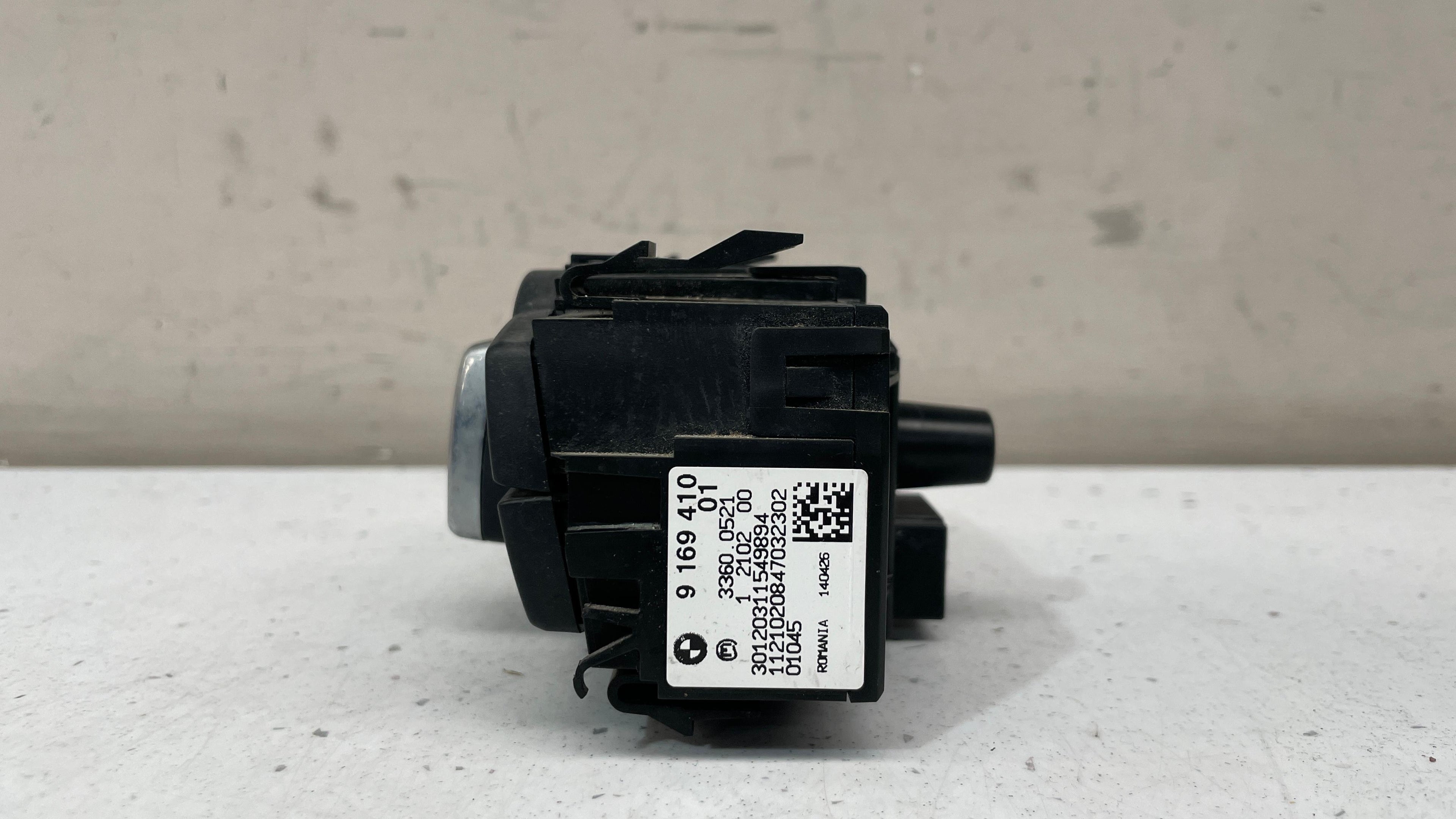 916941001  BMW E93 HEADLIGHT CONTROL SWITCH
