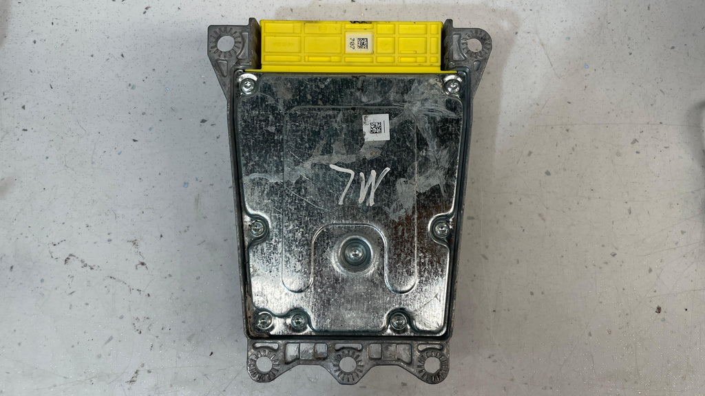 A1648209585 MERCEDES W164 SAFETY RESTRAINT CONTROL MODULE