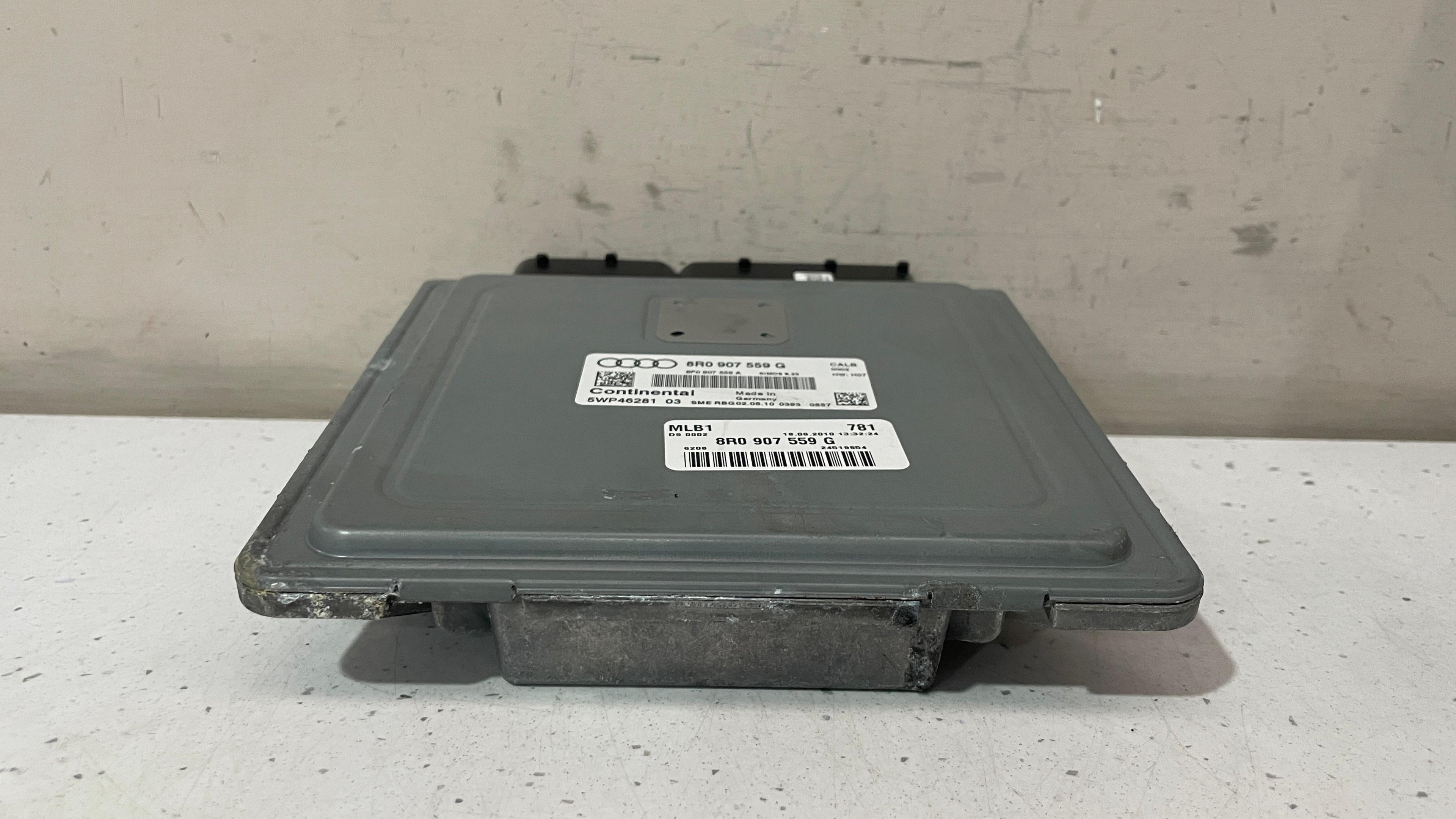 8R0907559G AUDI Q5 ENGINE CONTROL UNIT ECU