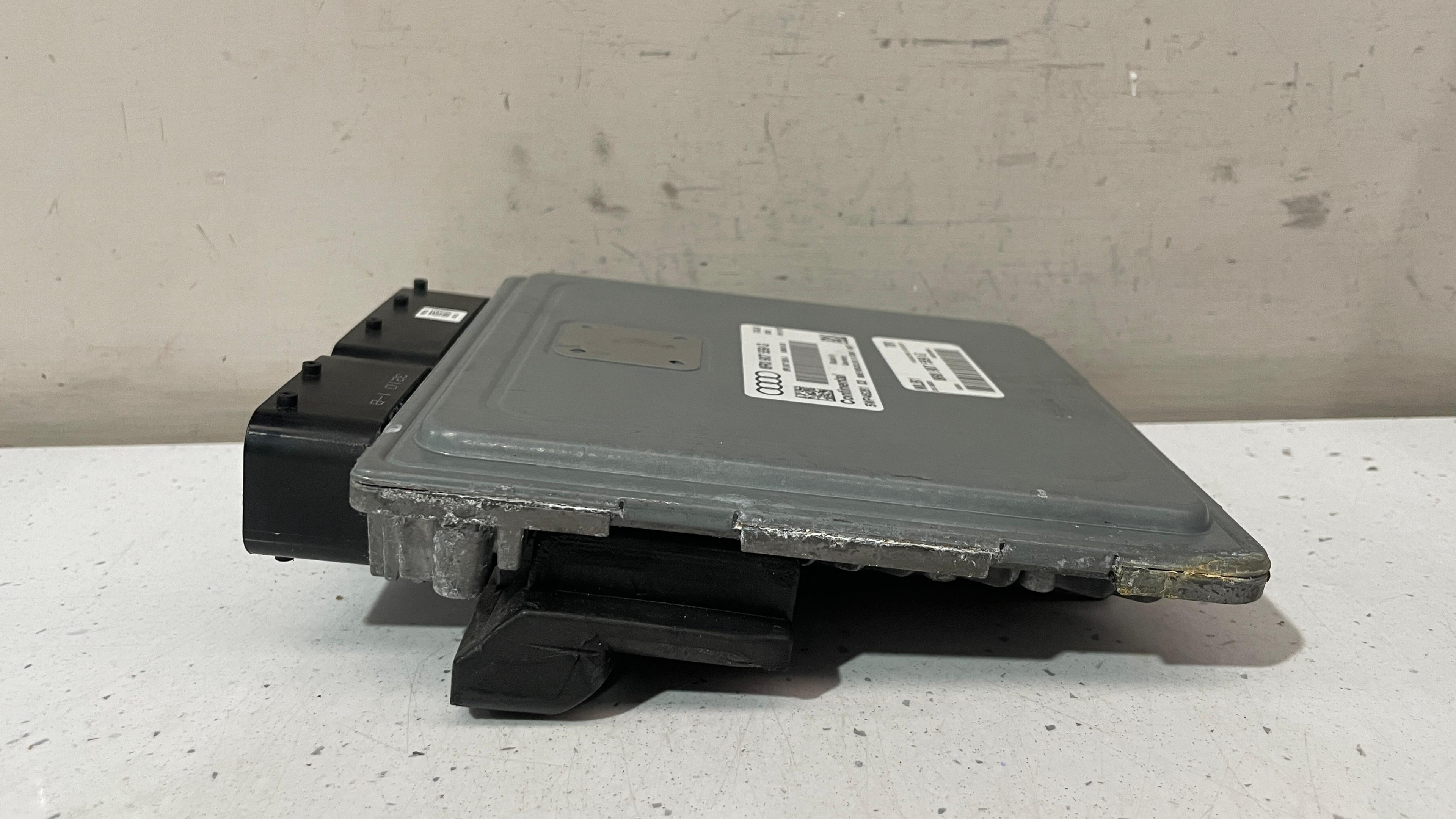 8R0907559G AUDI Q5 ENGINE CONTROL UNIT ECU