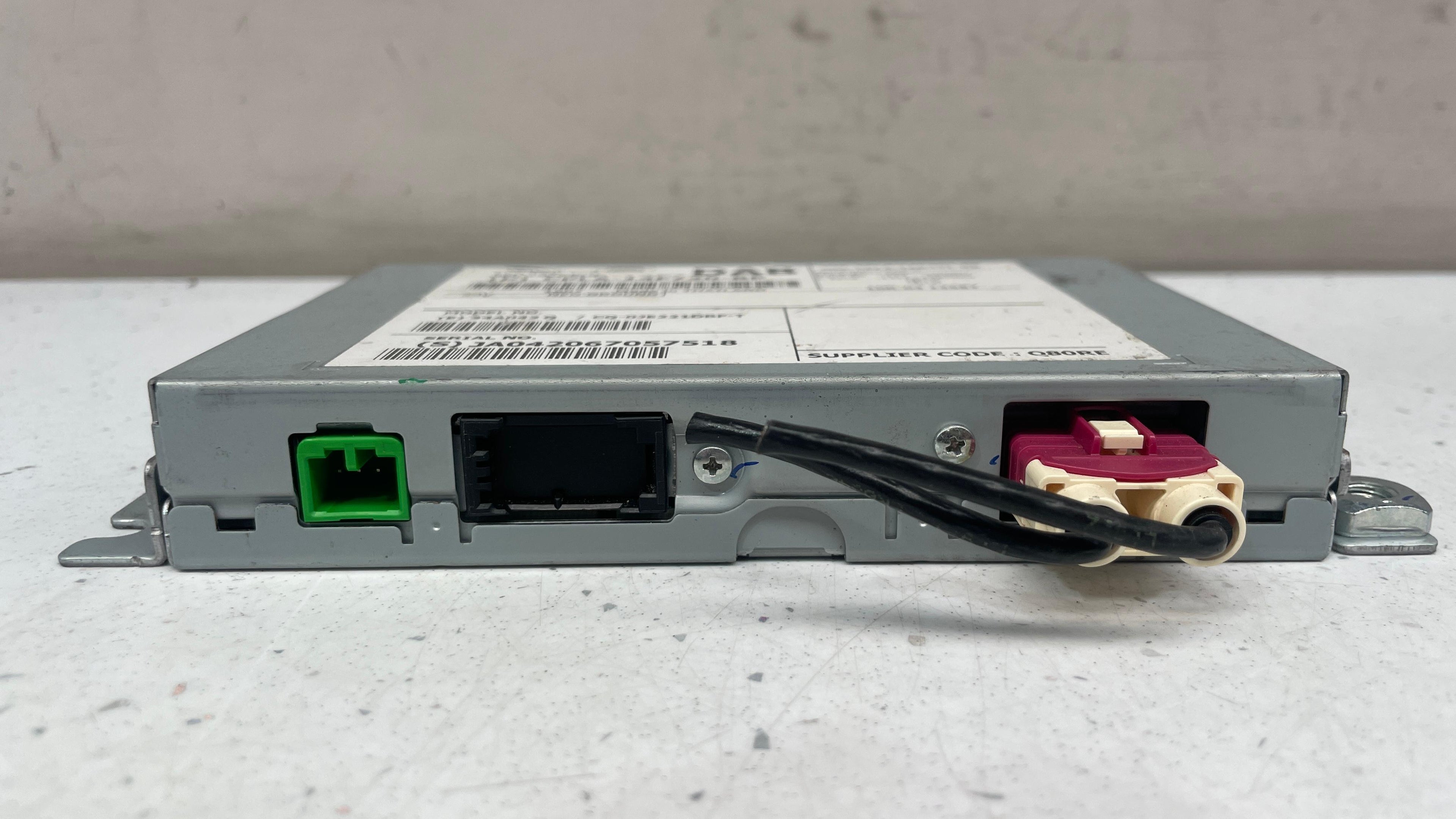 CPLA-14F720-BP  LAND ROVER DAB CONTROL MODULE ECU UNIT
