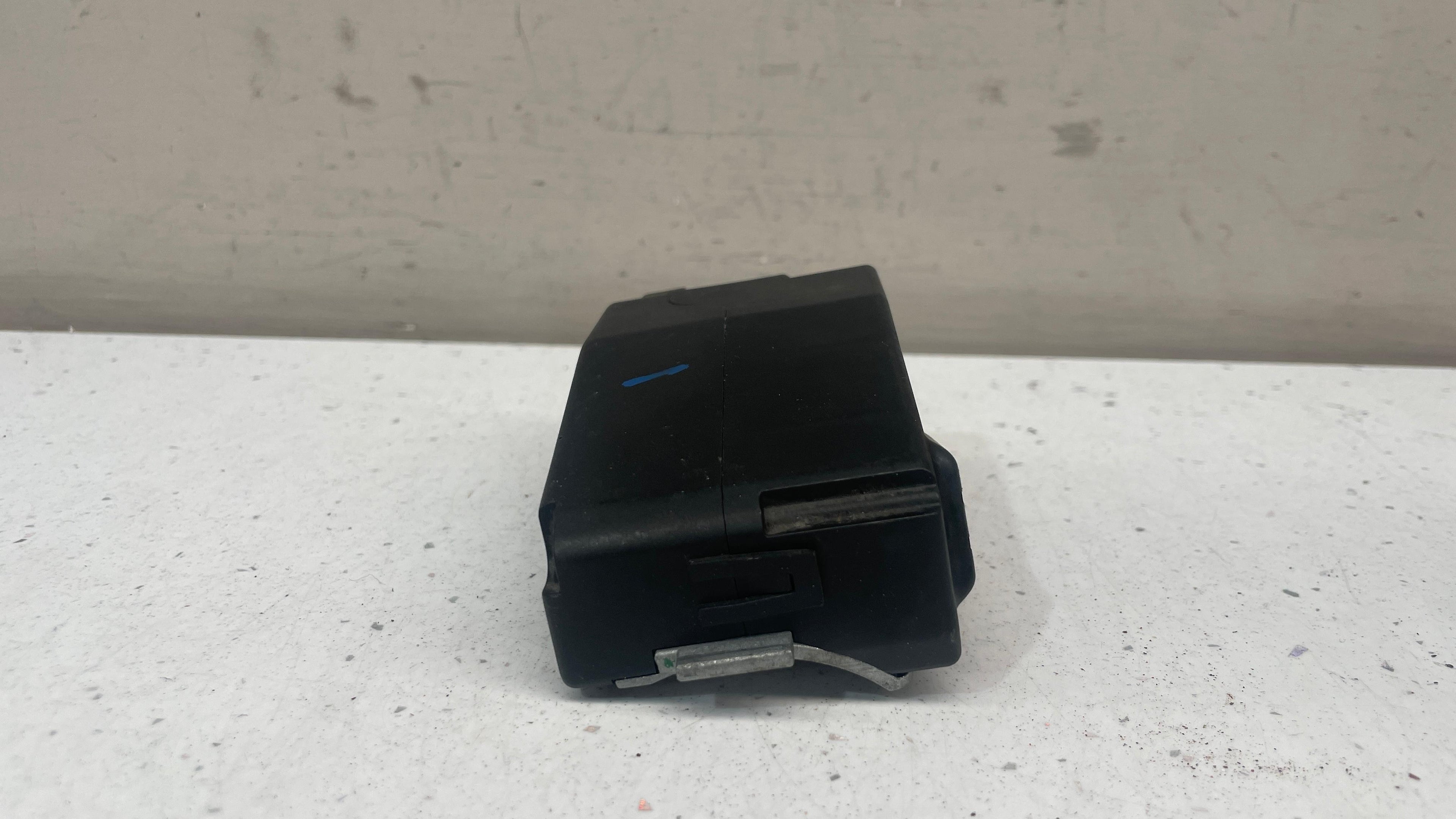 4H0905852B AUDI A6 IGNITION IMMOBILIZIER MODULE