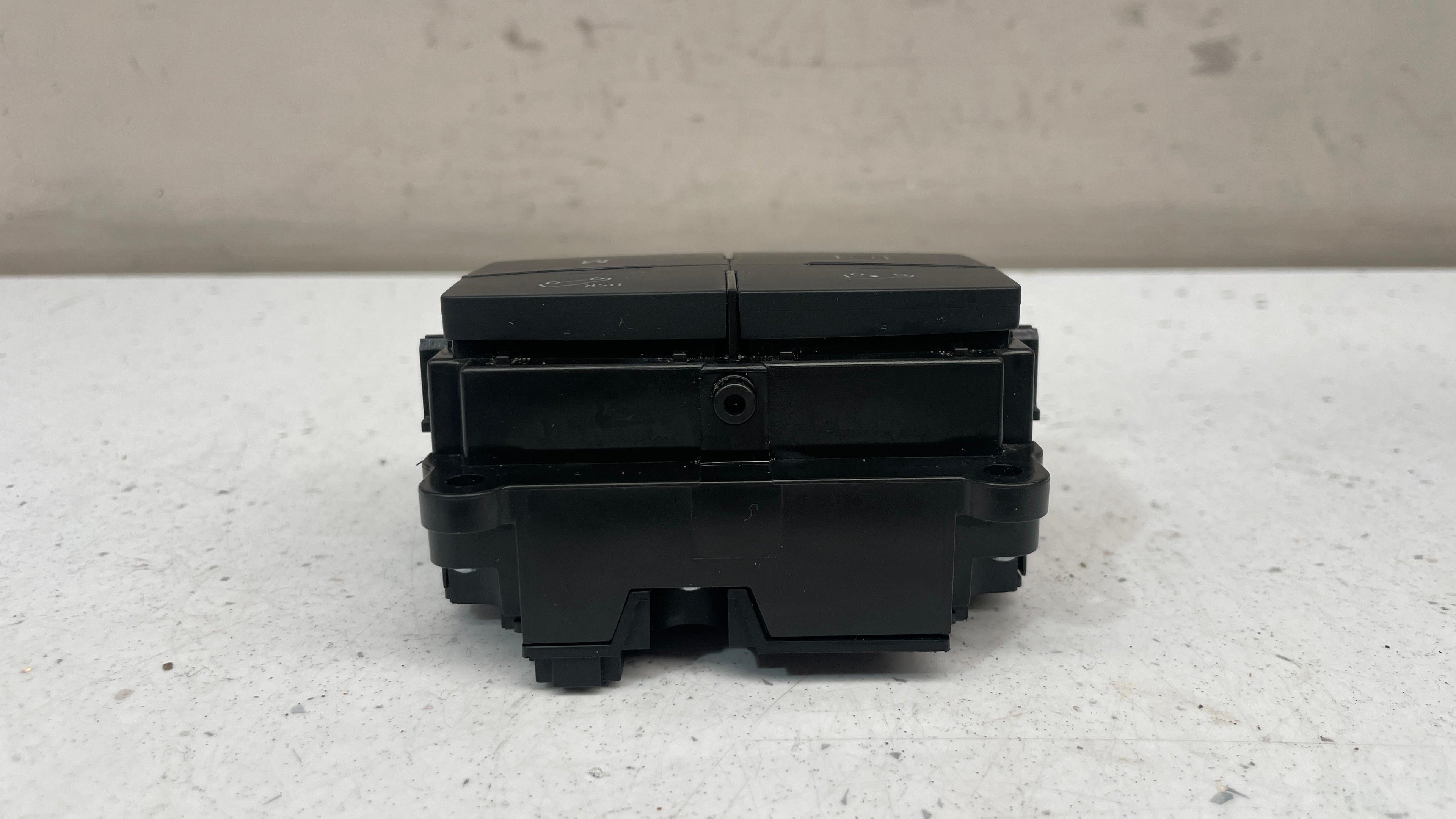 A2929050300 MERCEDES SUSPENSION RIDE HEIGHT MODE SWITCH