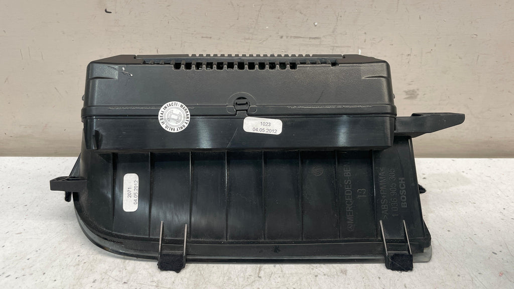 A2219003504 MERCEDES W221 DISPLAY SCREEN MONITOR INFORMATION