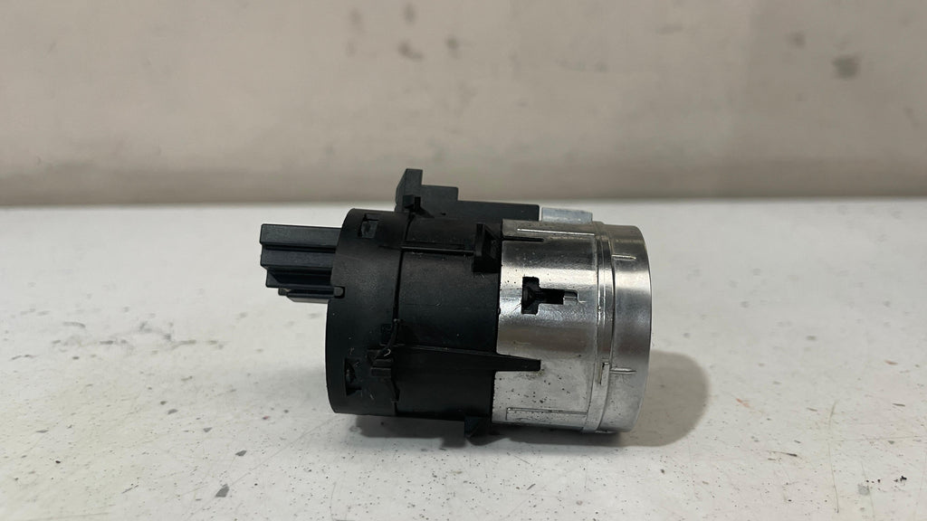 A2139055500 MERCEDES W213 START STOP ENGINE BUTTON SWITCH