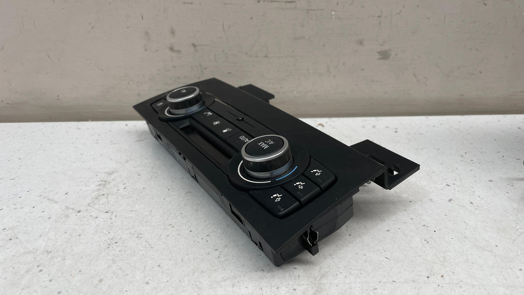 9287625-02 BMW X1 CONTROL PANEL HEATER AC