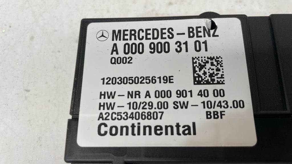 A0009003101 MERCEDES W212 FUEL POMP CONTROL MODULE UNIT