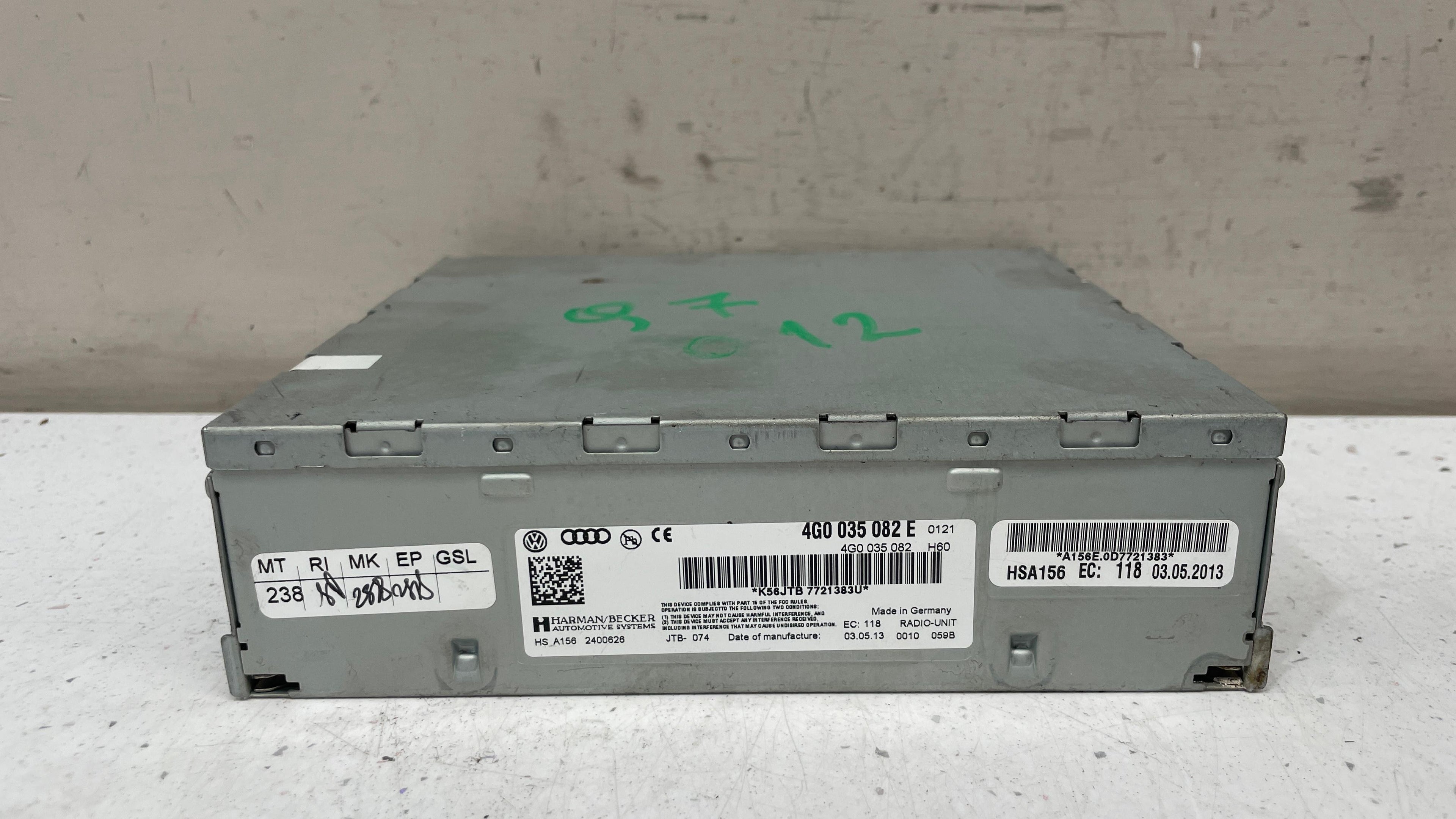 4G0035082E AUDI Q7 TRUNK MOUNT RADIO RECEIVER