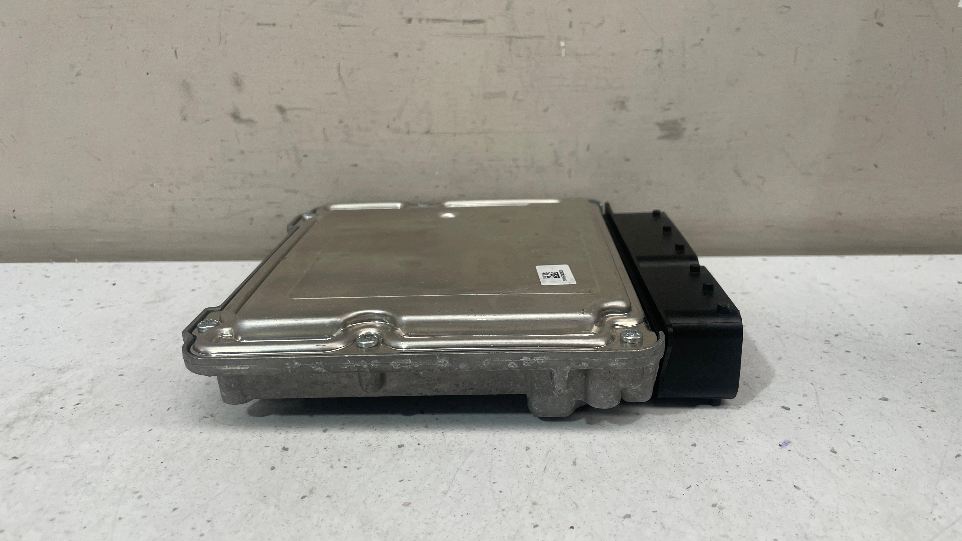 8519009-01 BMW X1 ENGINE CONTROL UNIT ECU