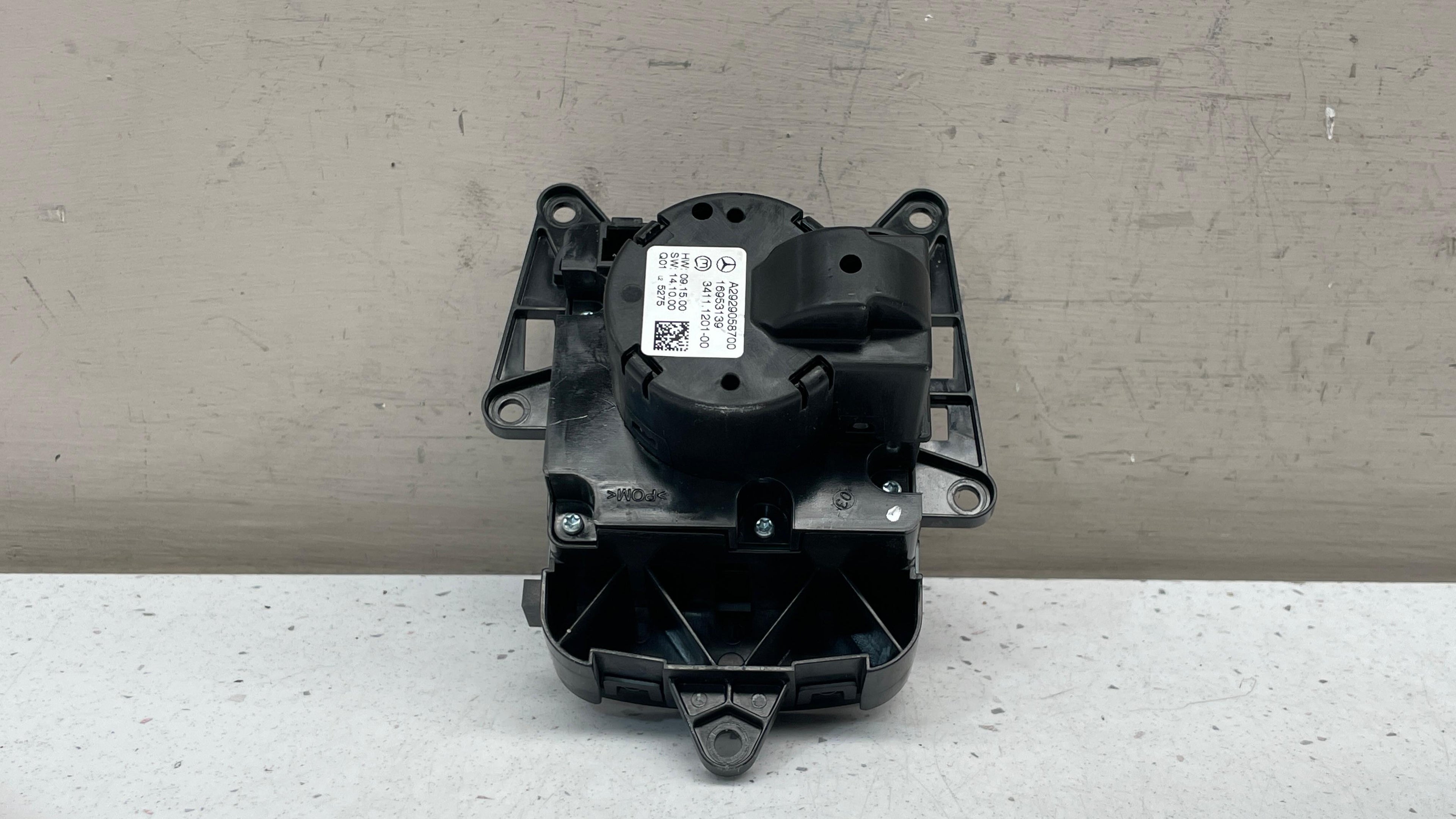 A2929058700 MERCEDES W166 SUSPENSION CONTROL SWITCH