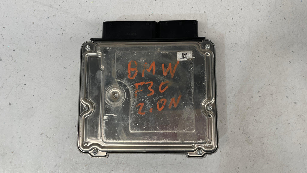 8582280-01 BMW F30 ENGINE CONTROL UNIT ECU