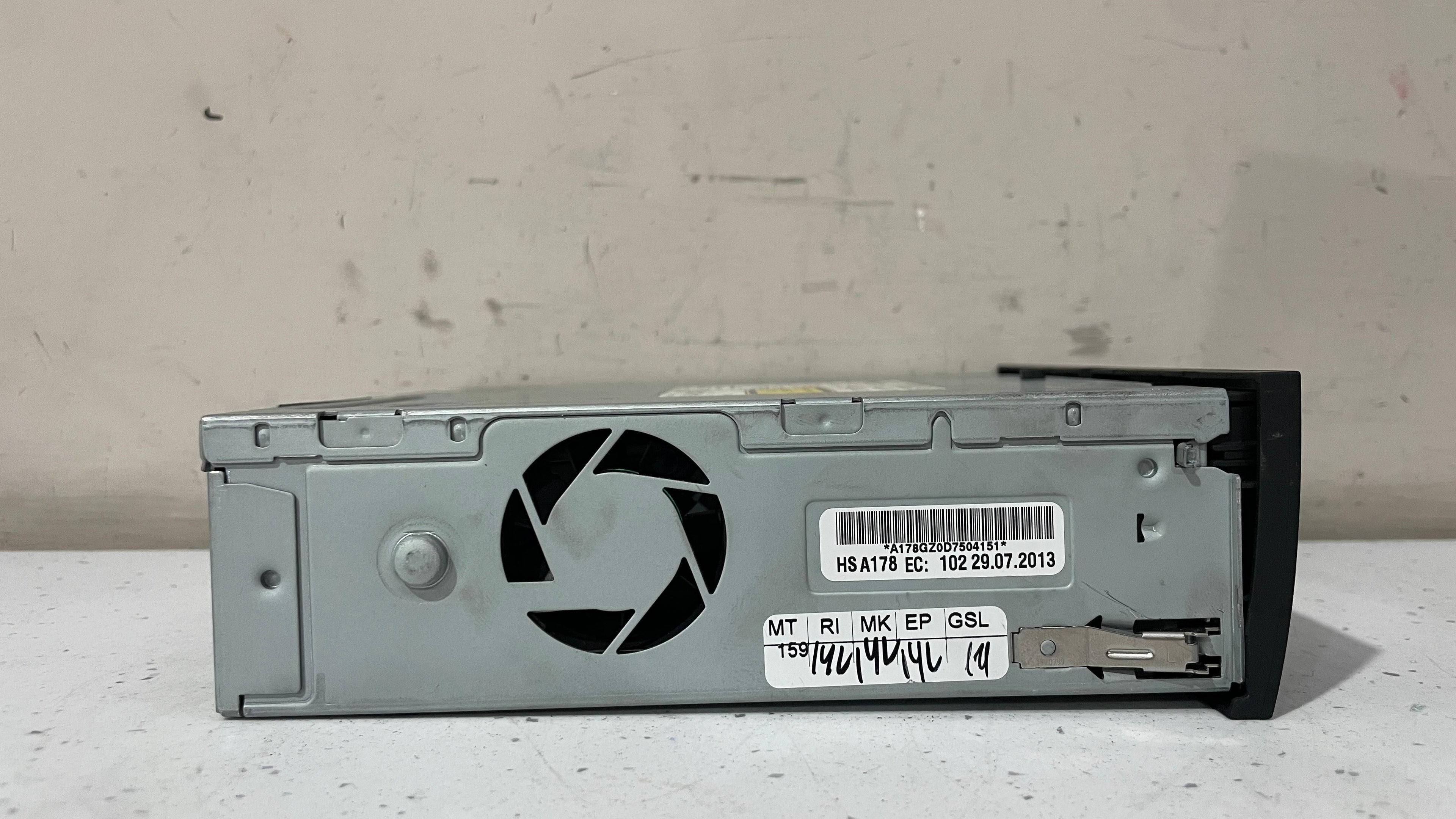 4H0035666L AUDI A8 MULTIMEDIA HEAD UNIT