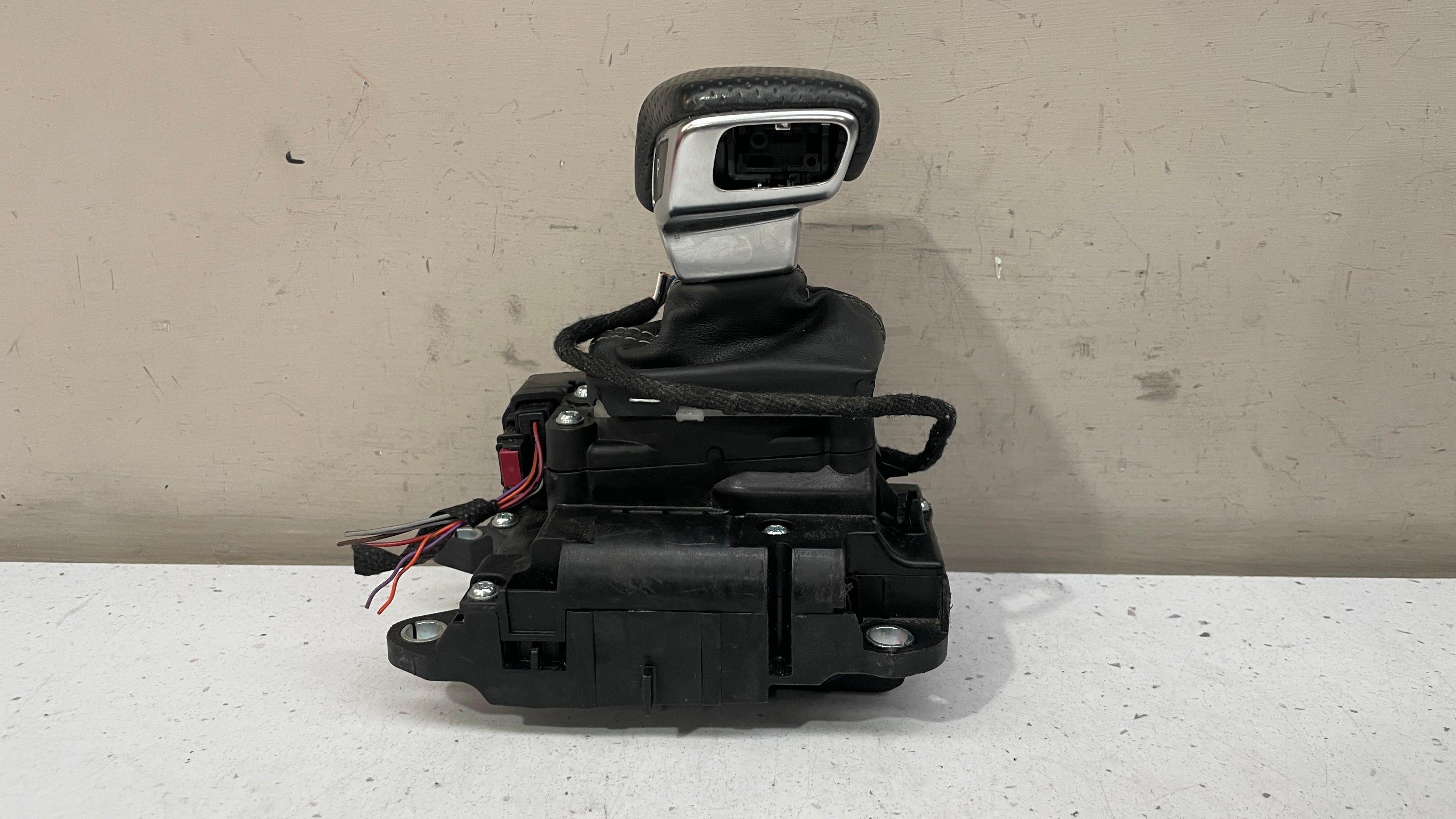 8W2713041N AUDI A4 TRANSMISSION GEAR SHIFTER SELECTOR