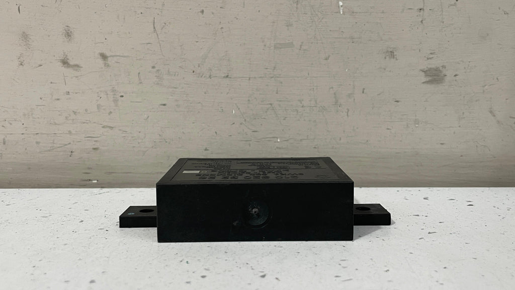 2108203226 MERCEDES ANTI THEFT LOCKING CONTROL MODULE