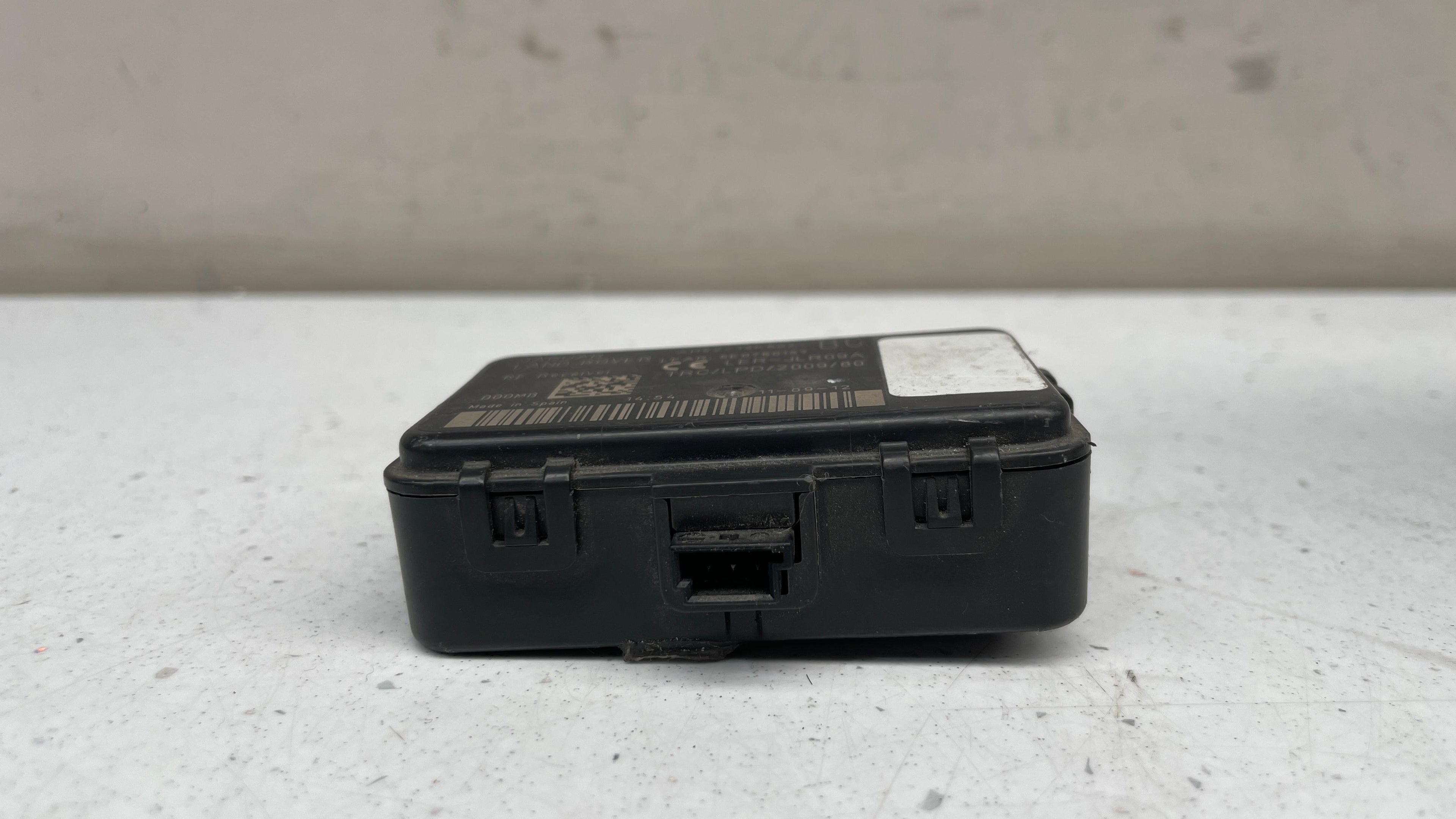 AH42-15K602-BC JAGUAR RADIO RECEIVER MODULE