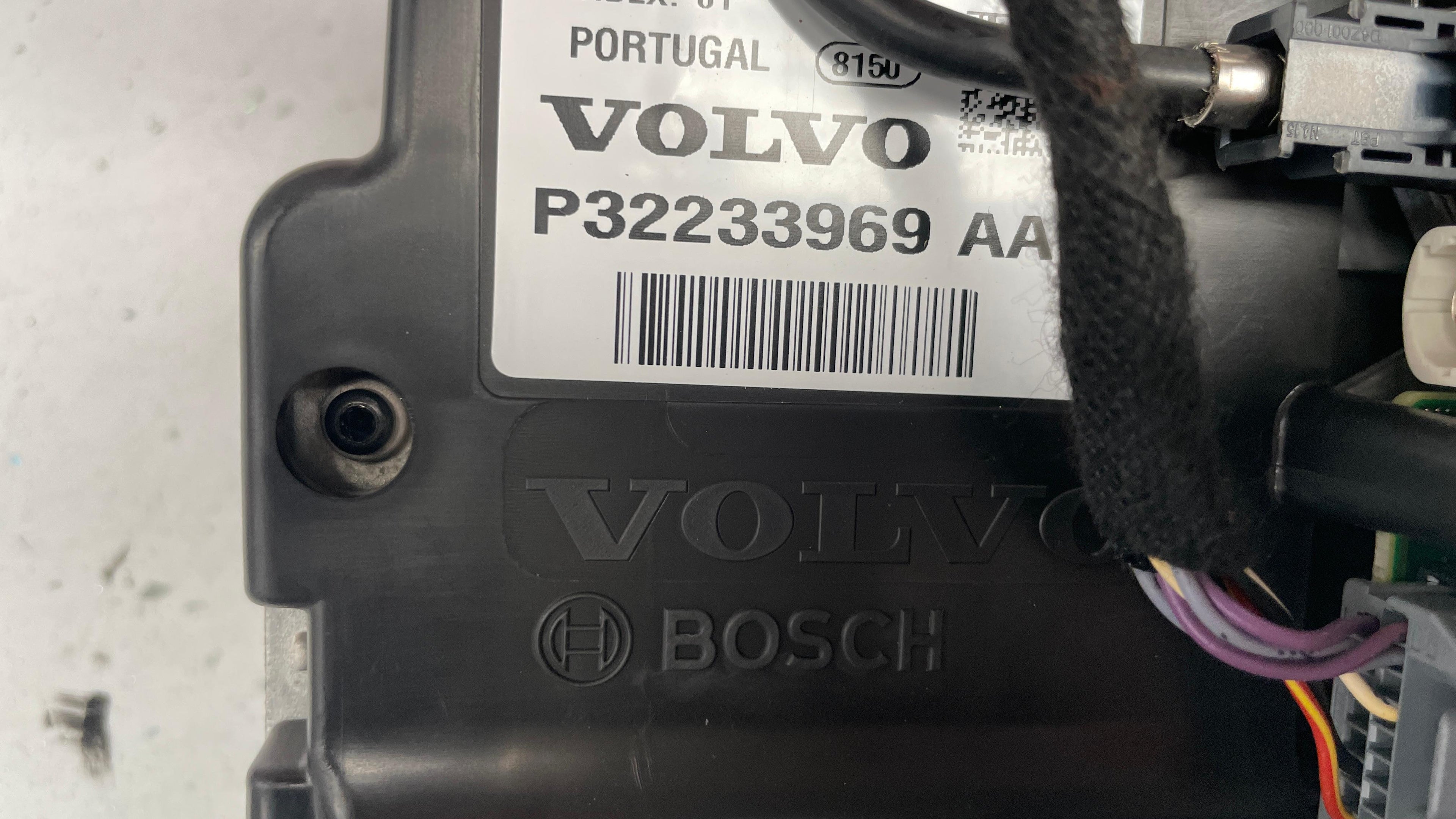 P32233969 VOLVO XC90 SPEEDOMETER INSTRUMENT CLUSTER PANEL
