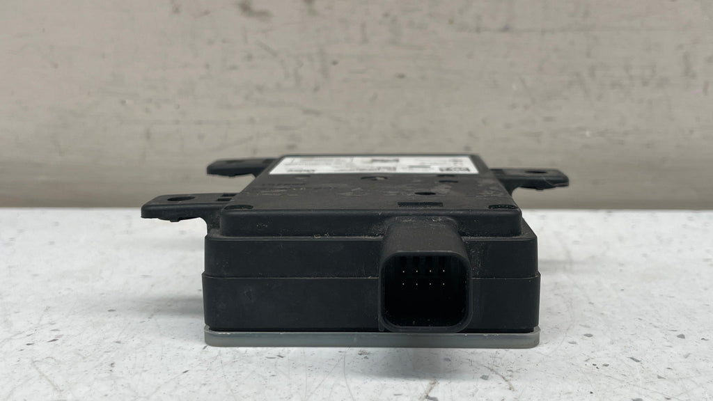 JX63-14F152-AD JAGUAR XE BLIND SPOT SENSOR DRIVER SIDE