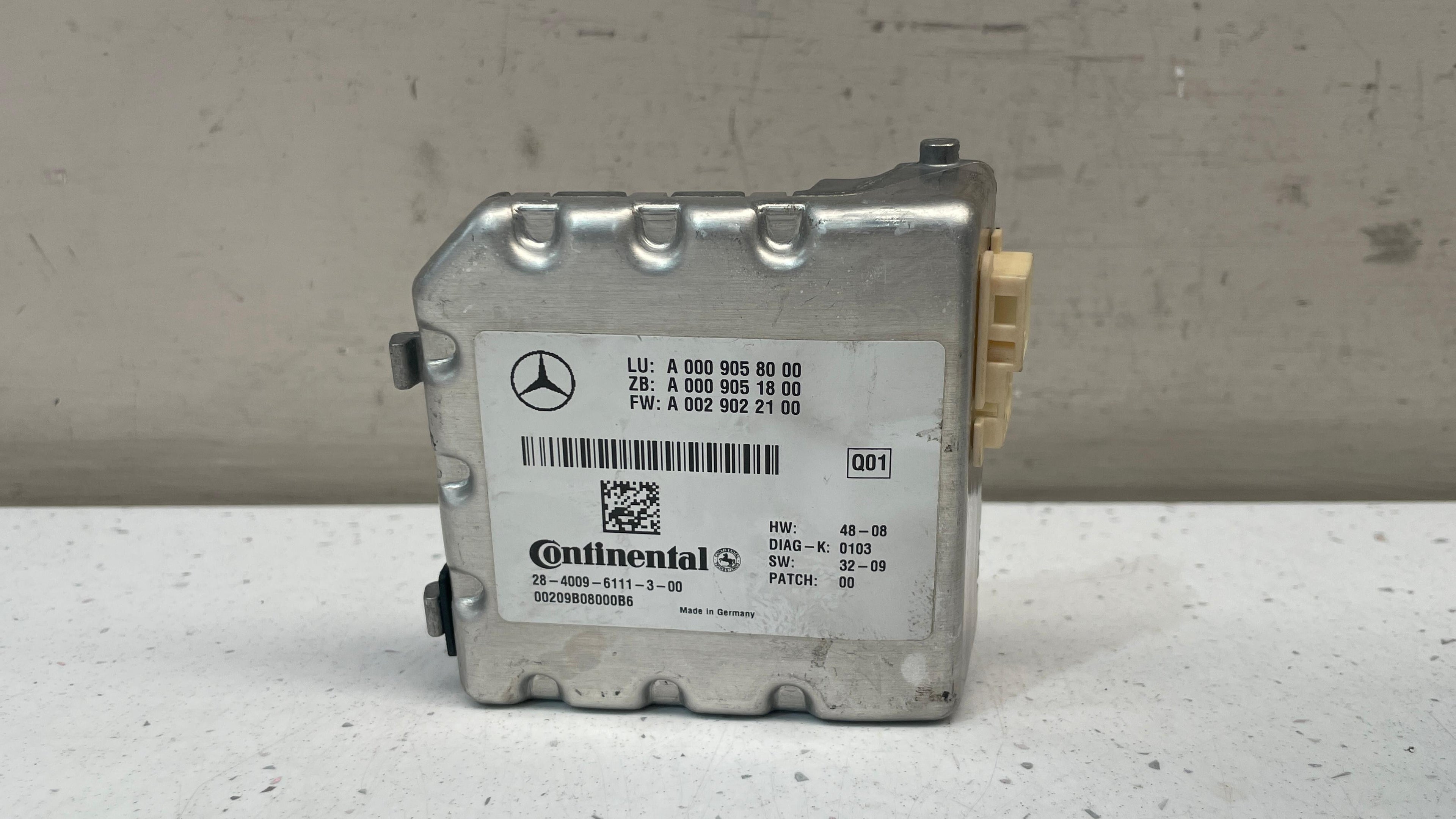 A0009058000 MERCEDES W212 FRONT WINDSCREEN CAMERA MODULE UNIT