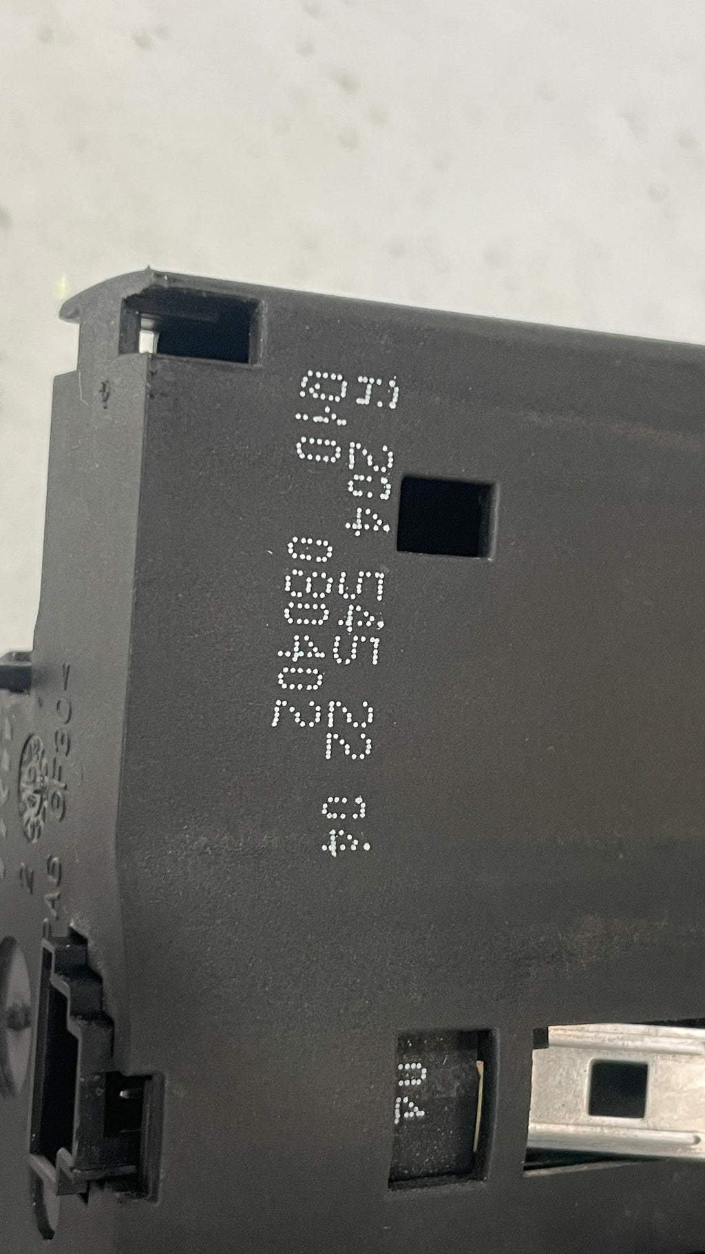 A2045452204 MERCEDES W204 HEADLIGHT SWITCH PANEL