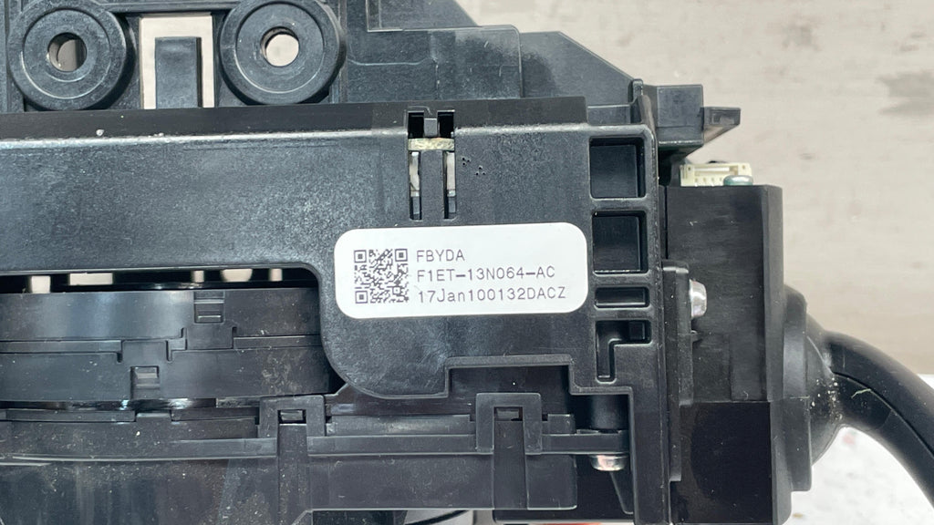 F1ET-17A553-BA FORD FOCUS WINDSCREEN WASH WIPER SWITCH