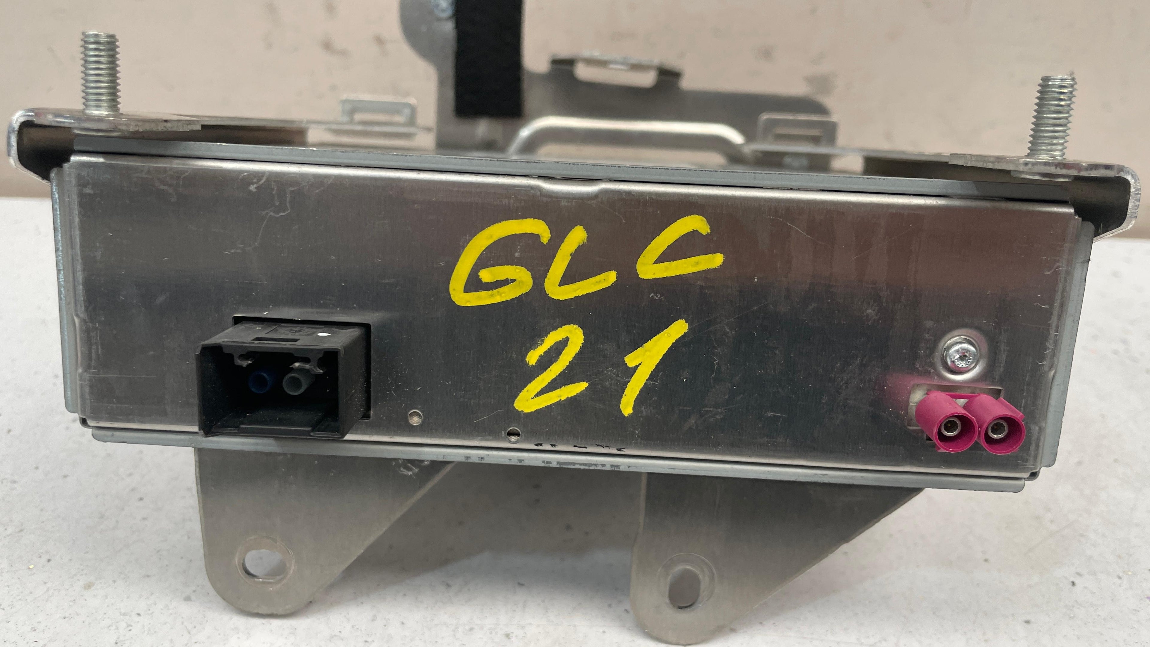 A2229008911  MERCEDES  RADIO  CD GPS PLAYER HEAD UNIT