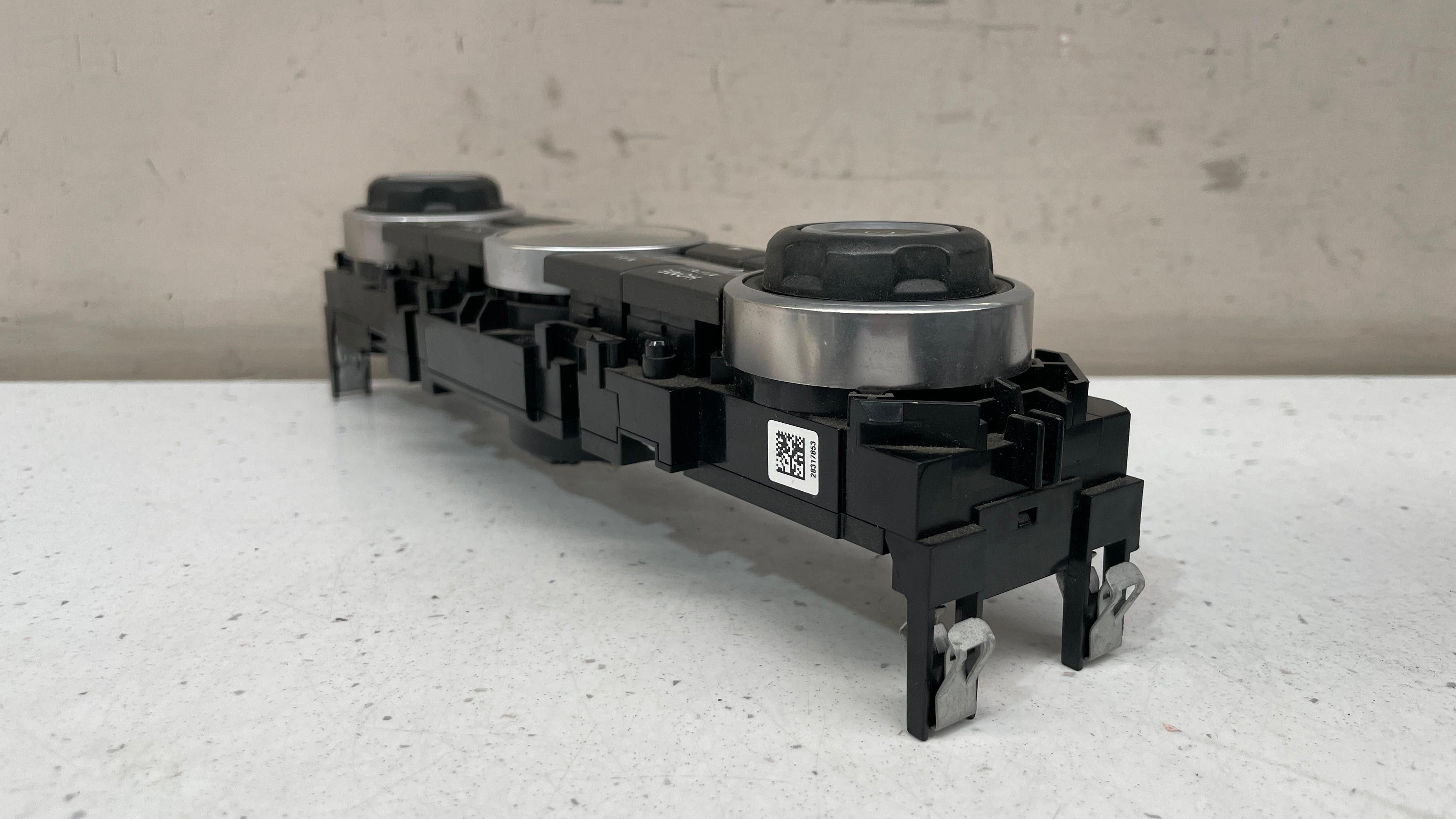 CH22-18C858-BB LAND ROVER CONTROL PANEL SWITCH