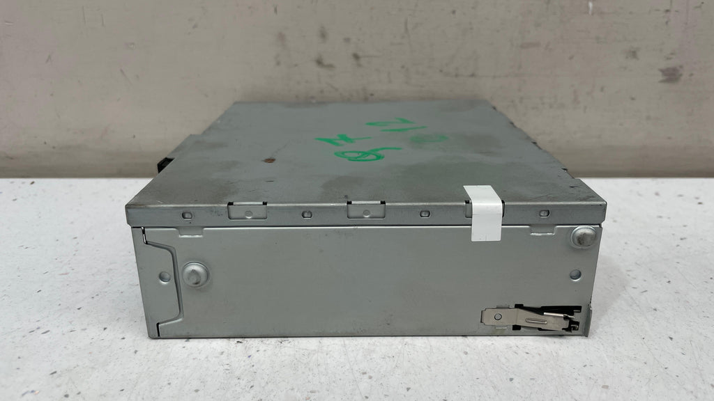 4G0035082E AUDI Q7 TRUNK MOUNT RADIO RECEIVER