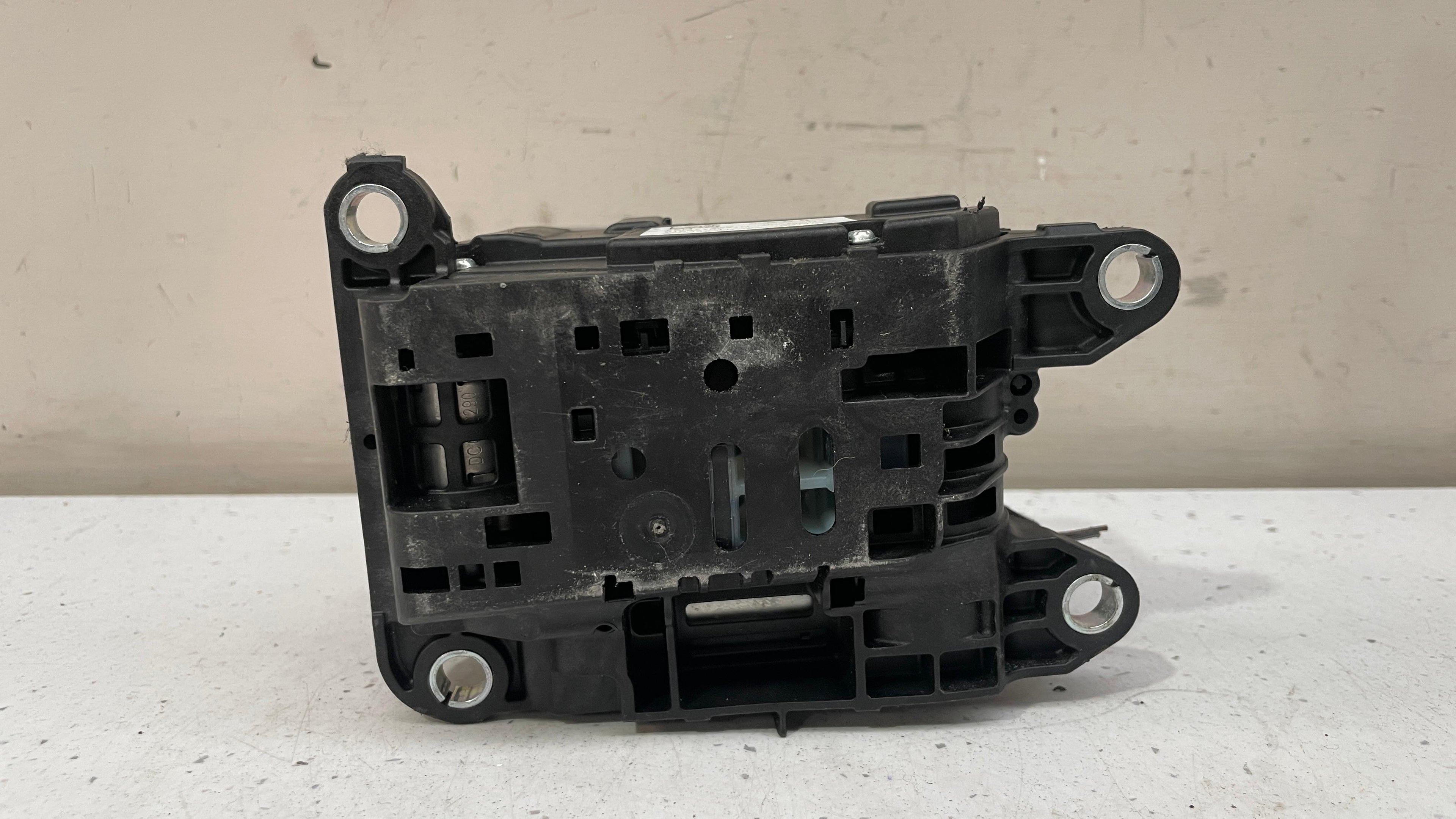 8W2713041N AUDI A4 TRANSMISSION GEAR SHIFTER SELECTOR