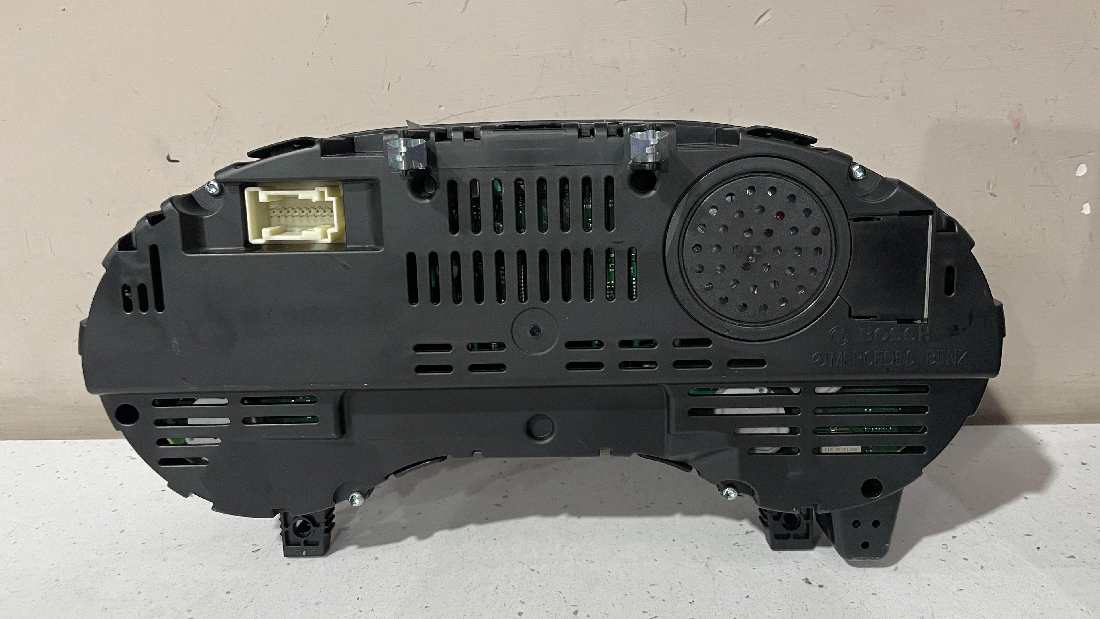 A1669003706 MERCEDES W166 SPEEDOMETER INSTRUMENT CLUSTER
