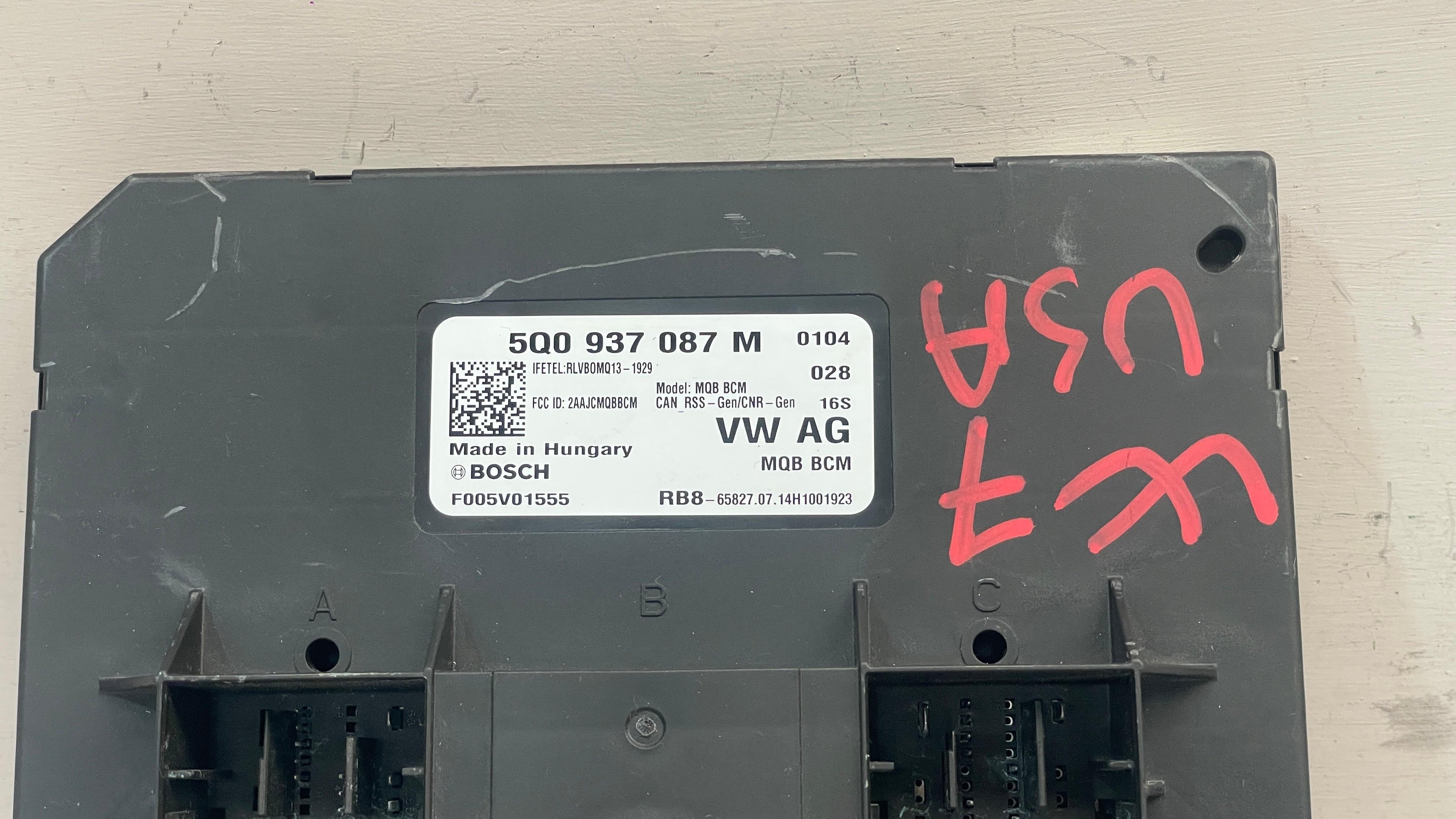 5Q0937087M VOLKSWAGEN GOLF BODY CONTROL MODULE UNIT