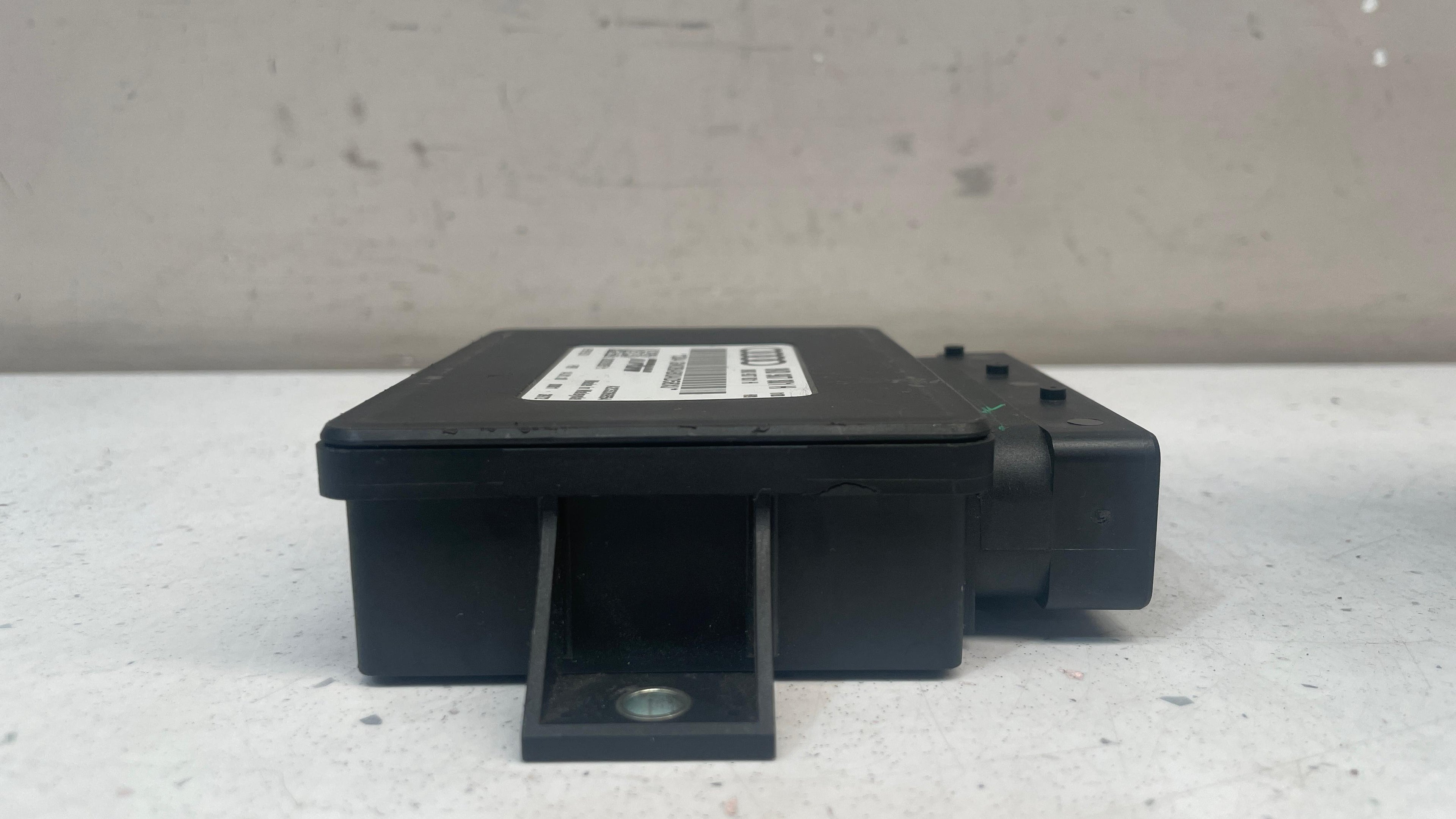 8K0907801H AUDI PARKING BRAKE CONTROL